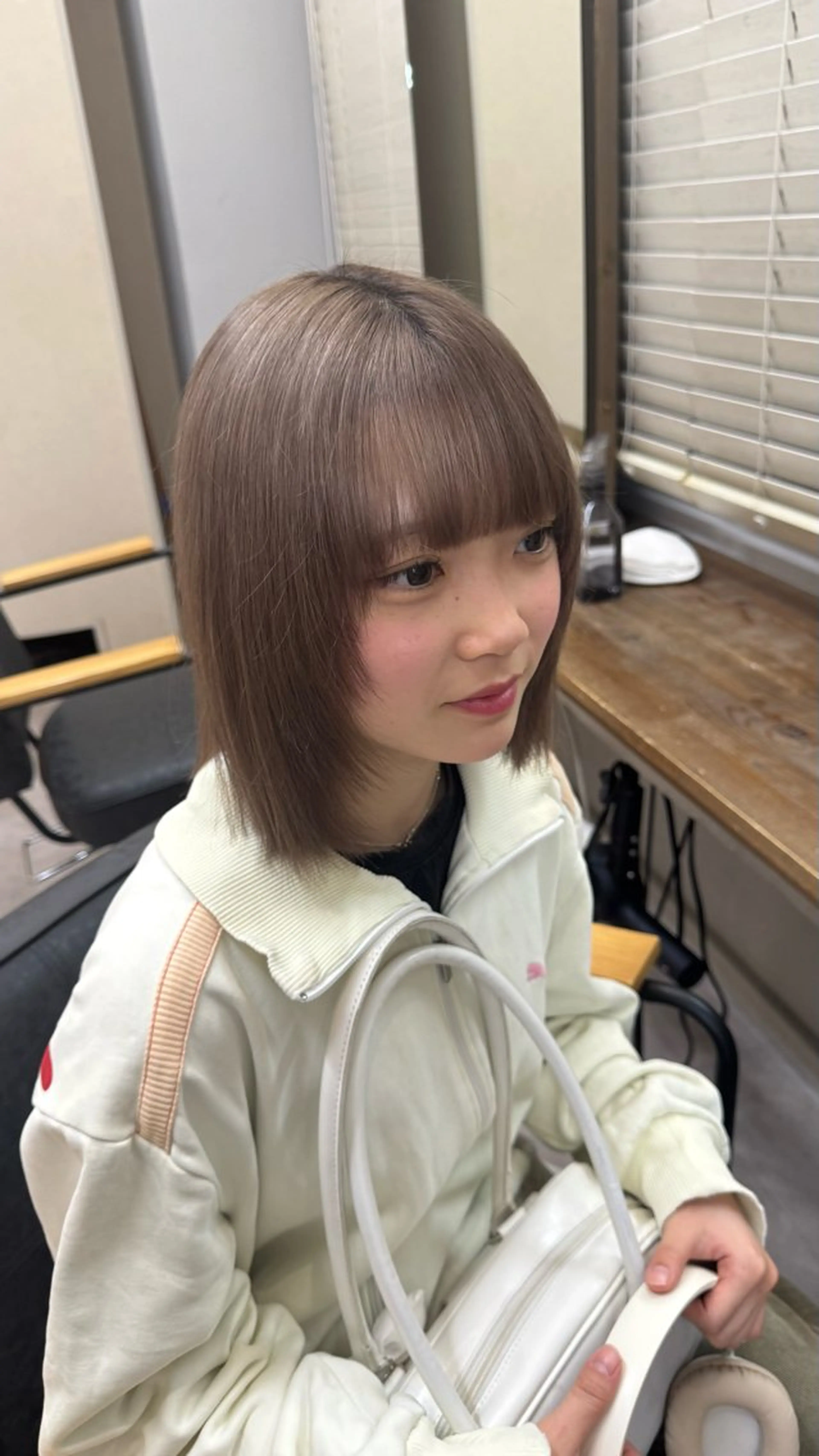 カット+うる艶1stepトリートメントの写真