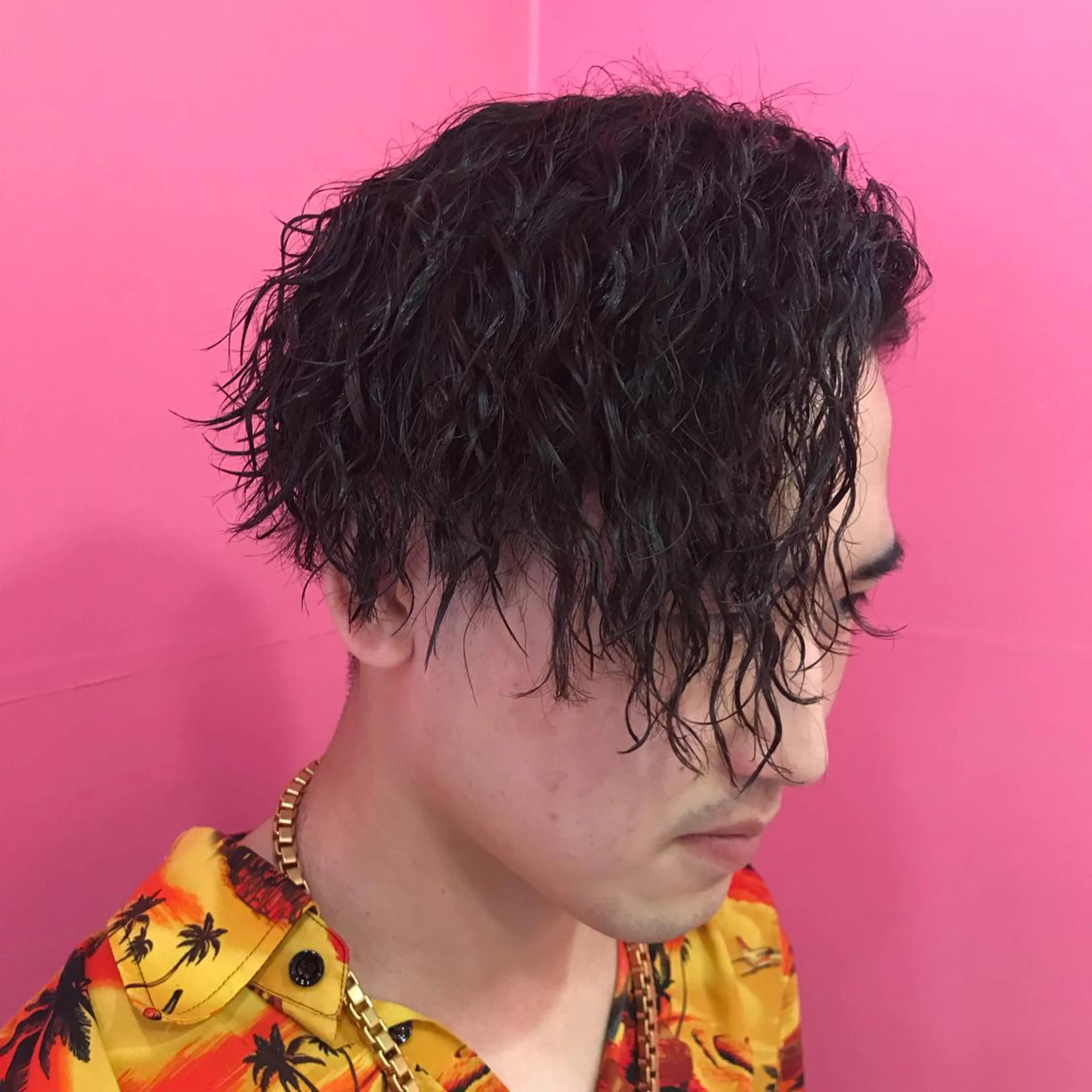 ショート パーマ メンズ メンズパーマ メンズツイストパーマ ショートヘア ツイストパーマ カット Vir by browのヘアスタイル