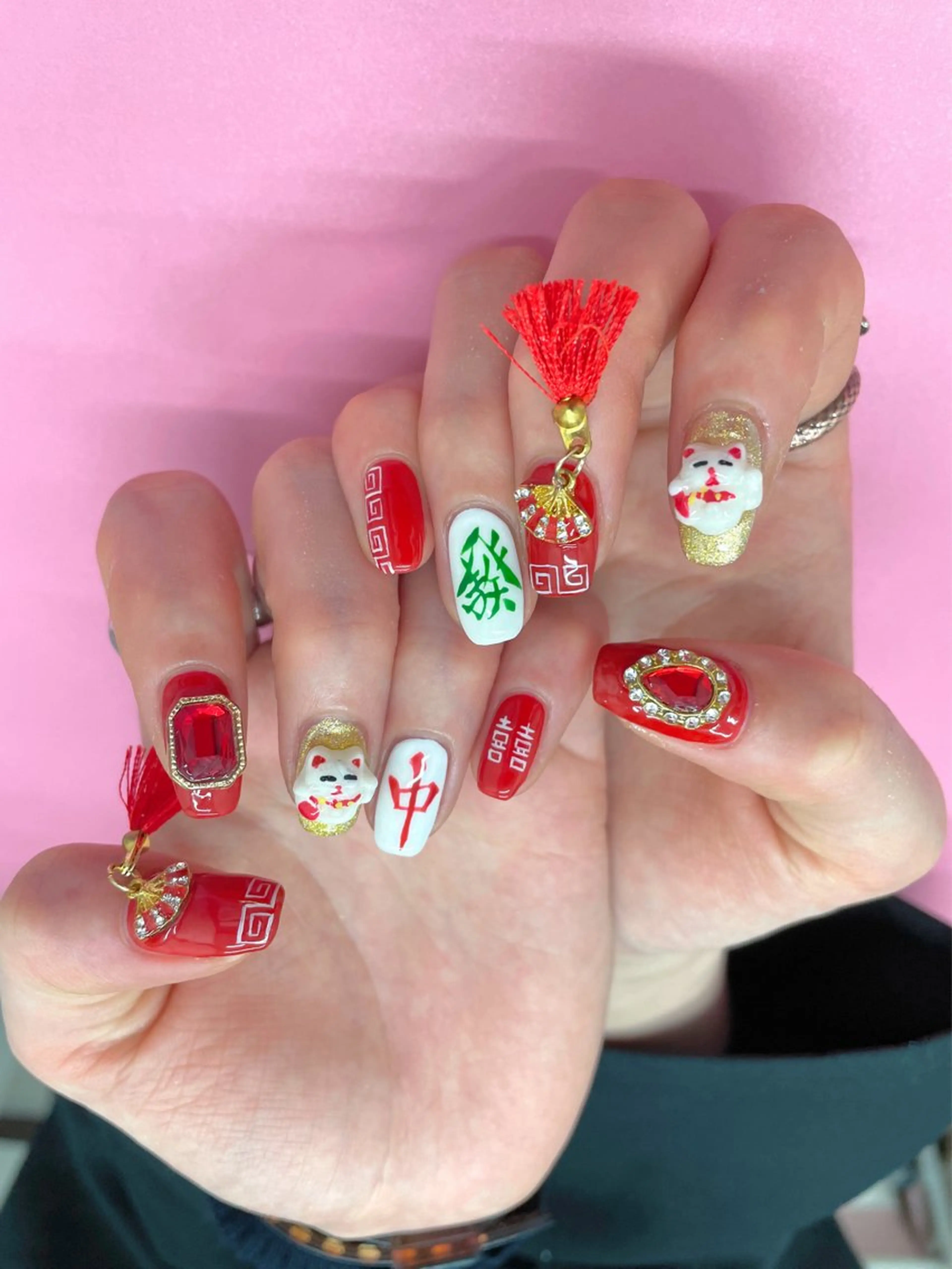 ネイル ハンドネイル OKIKA所属・【OKIKA】 らん🦖🌈🧡のマツエク・マツパデザイン