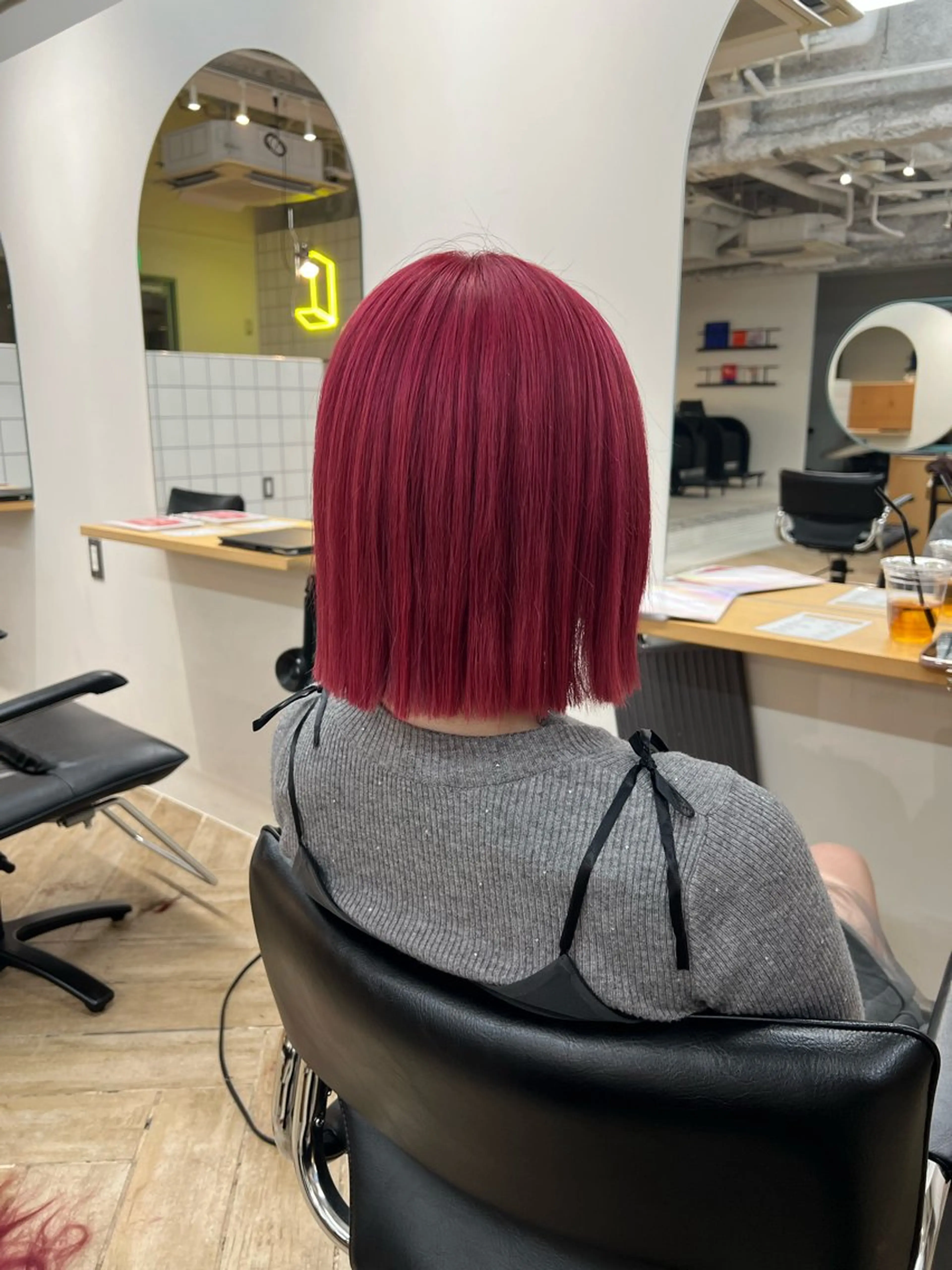 ミディアム カラー カット ヘアカラー トリートメント ベージュ/髪質改善 新潟/万代/井上佑のヘアスタイル