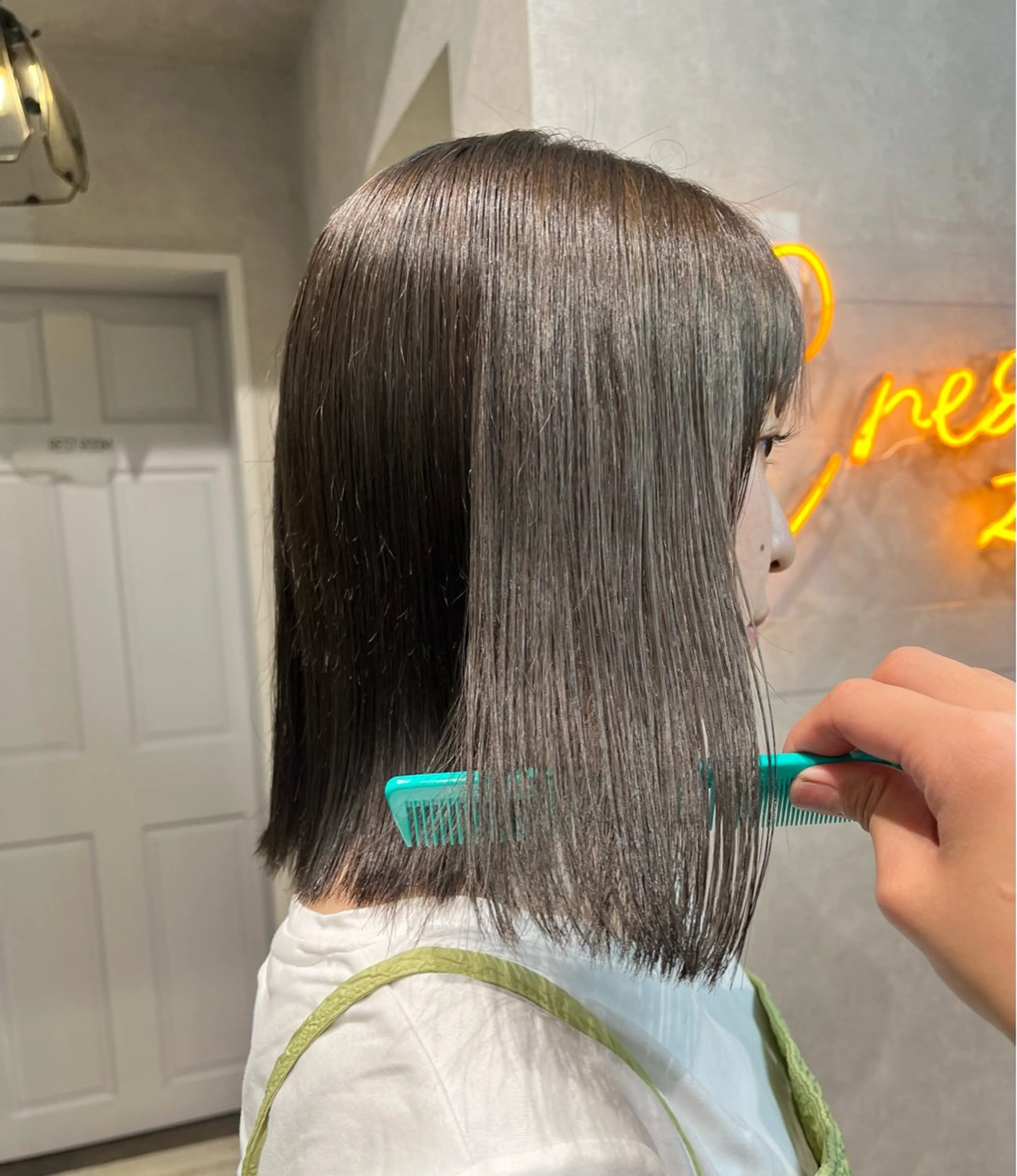 ミディアム カラー ブラウンカラー 透明感カラー オリーブブラウン ヘアカラー レイヤー/艶カラー/ KIHO🥥︎のヘアスタイル