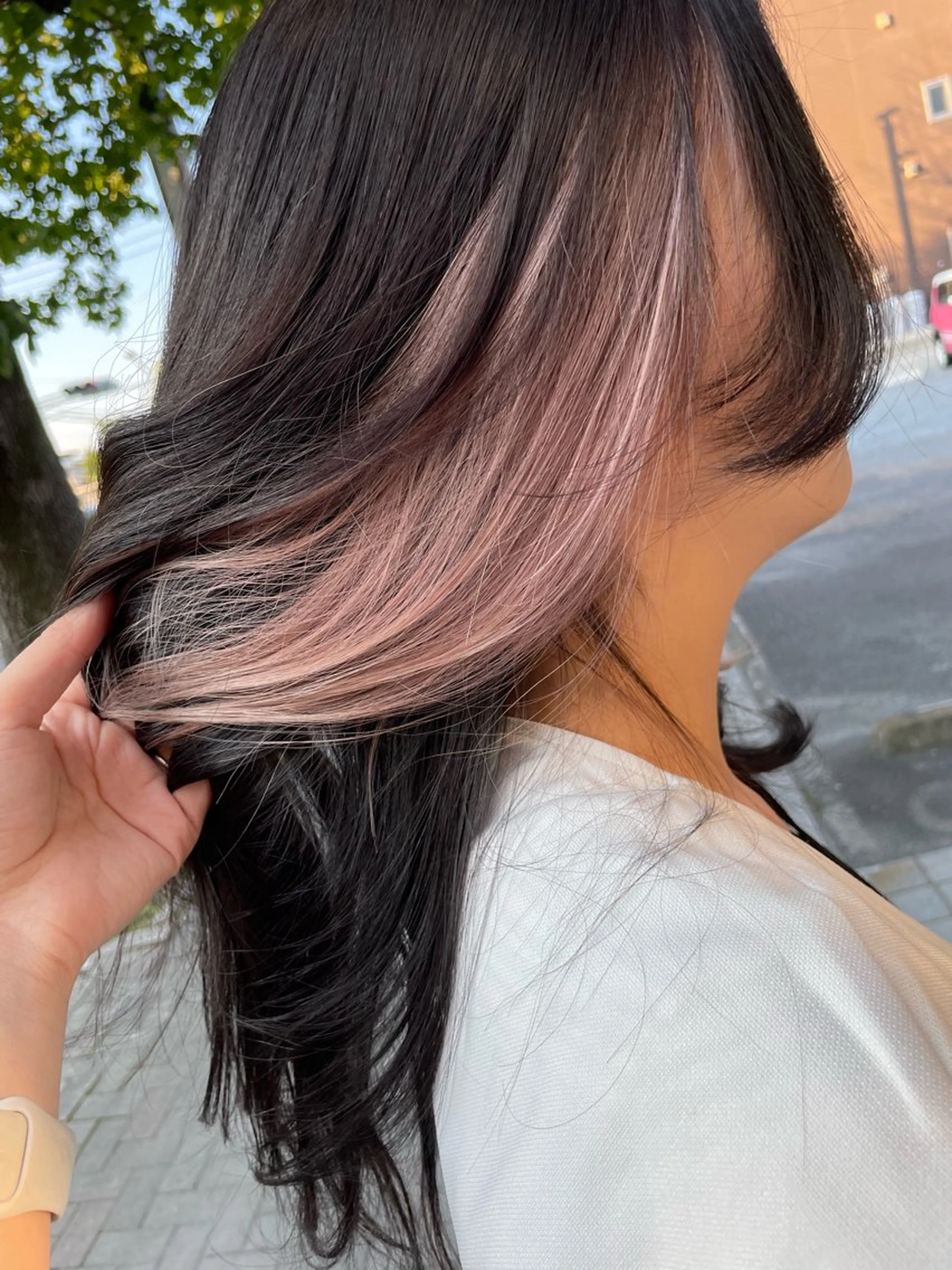 ロング カラー イヤリングカラー ピンクカラー オノ アカネのヘアスタイル