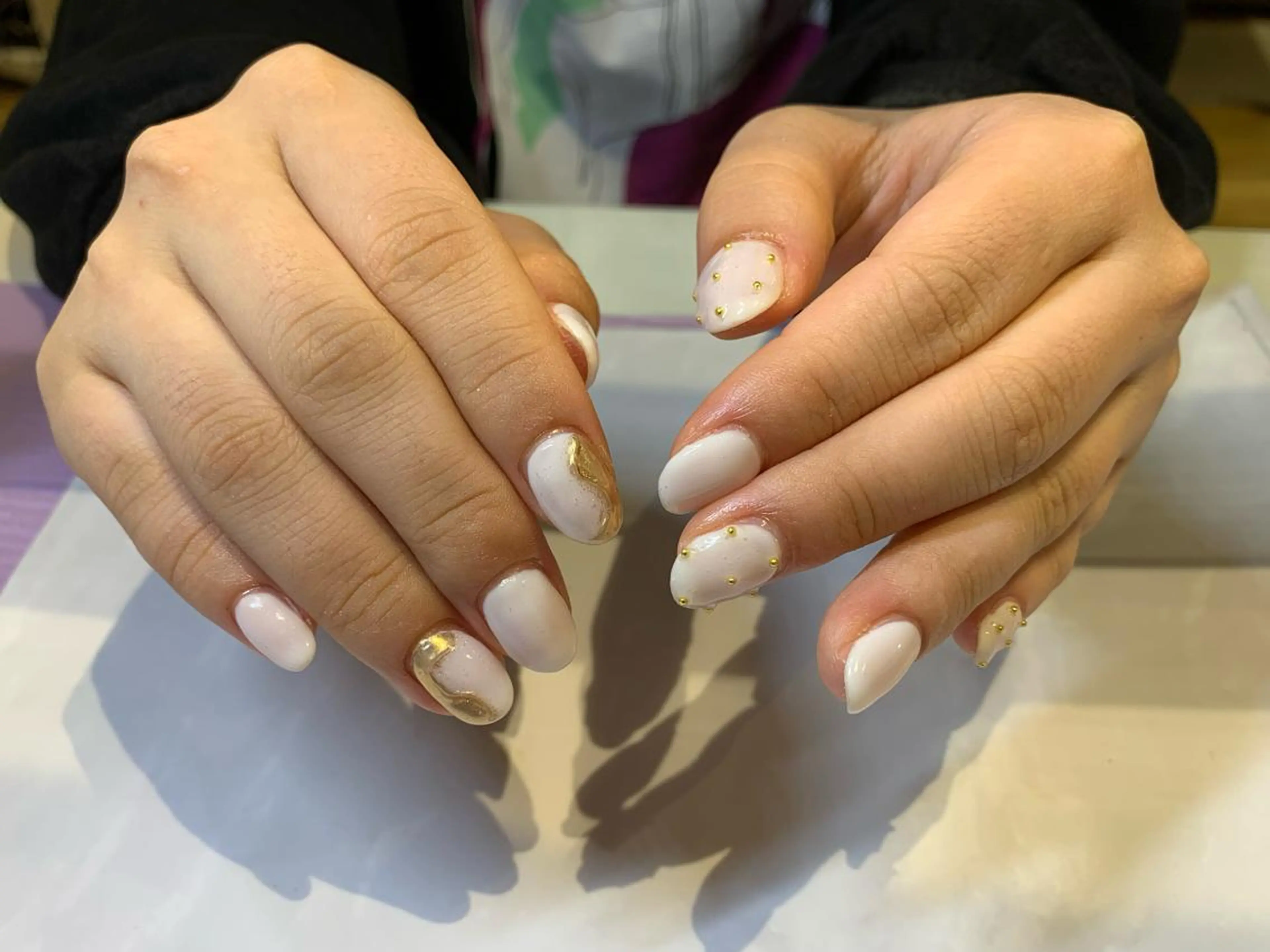 ネイル 持ち込み ホワイト マキノ ユイのネイルデザイン