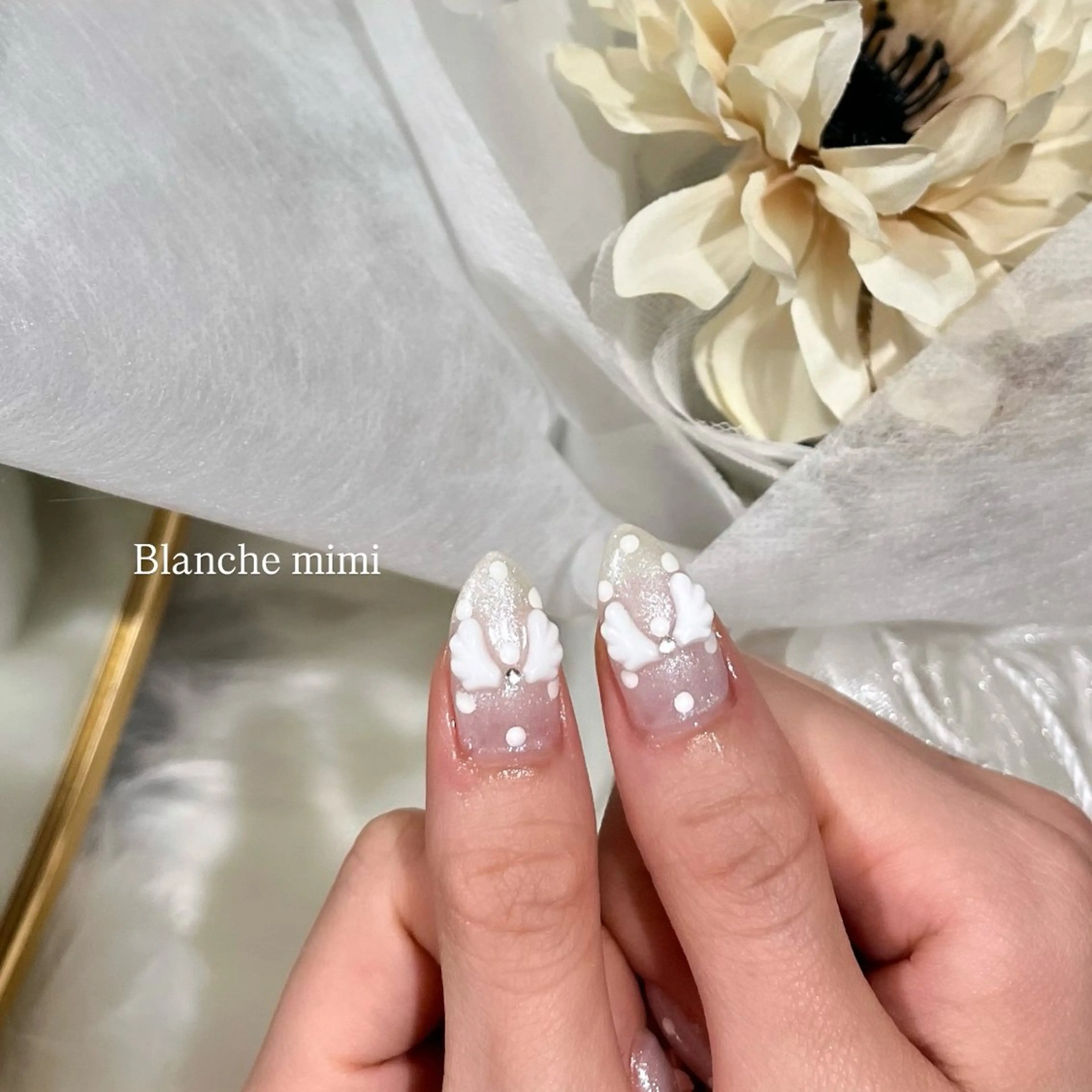 ネイル ハンドネイル Blanche mimi.u_aのネイルデザイン