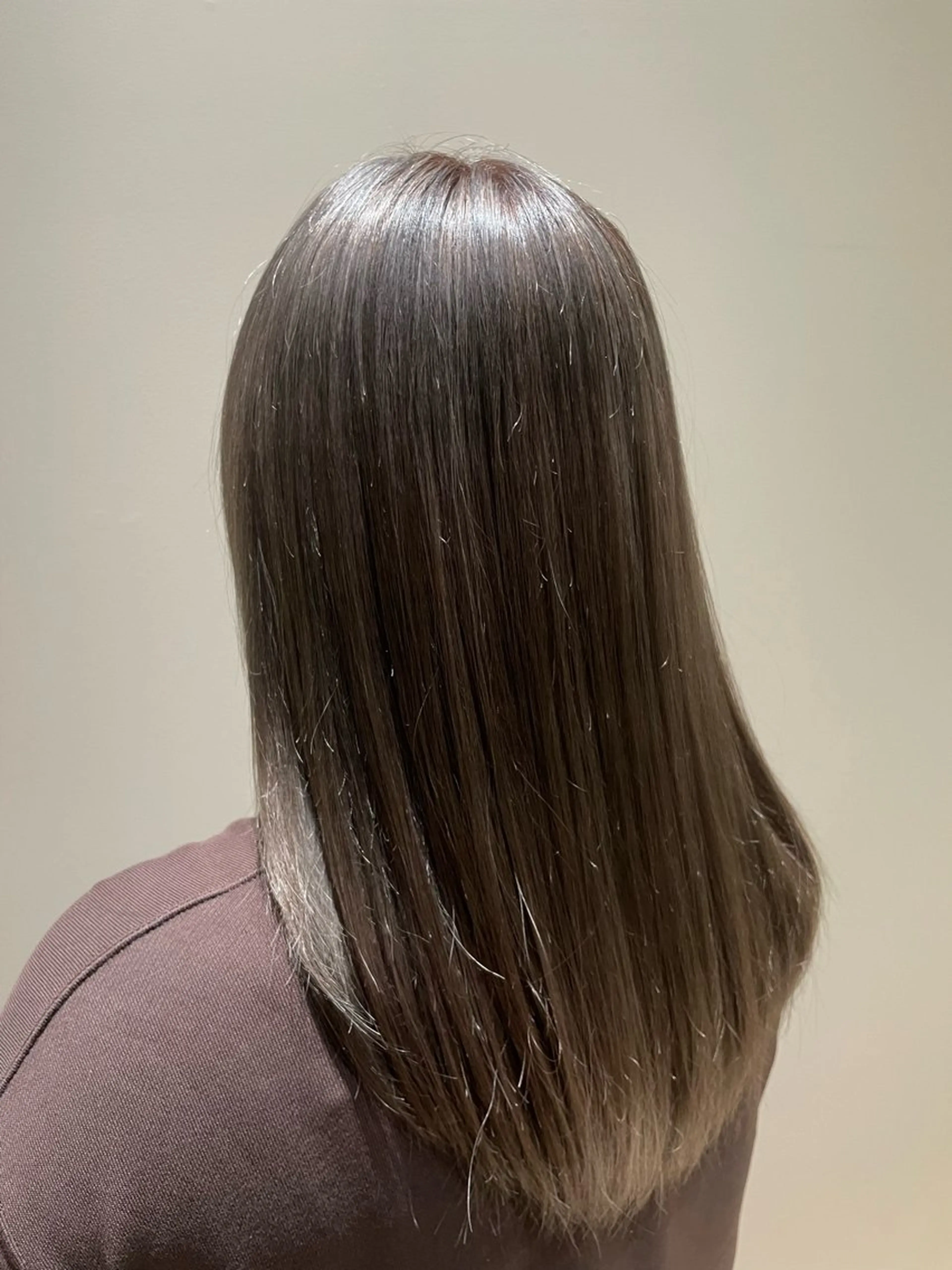 カラー グレージュ オリーブグレージュ オリーブグレー 黒島優香🦋 /縮毛矯正/髪質改善のヘアスタイル