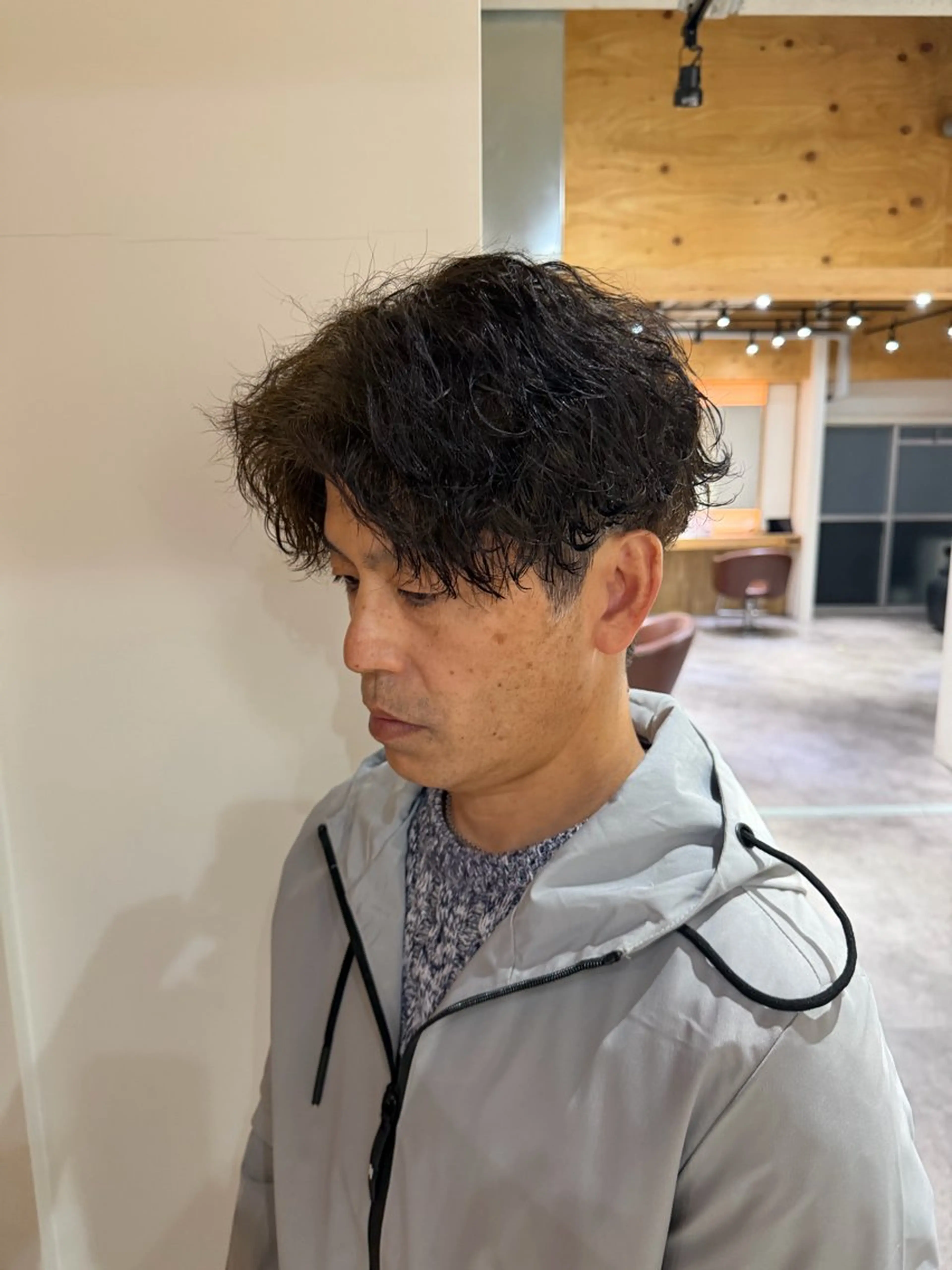 カラー パーマ メンズ カット パーマ パーマ特別価格🔥 宇宙のヘアスタイル