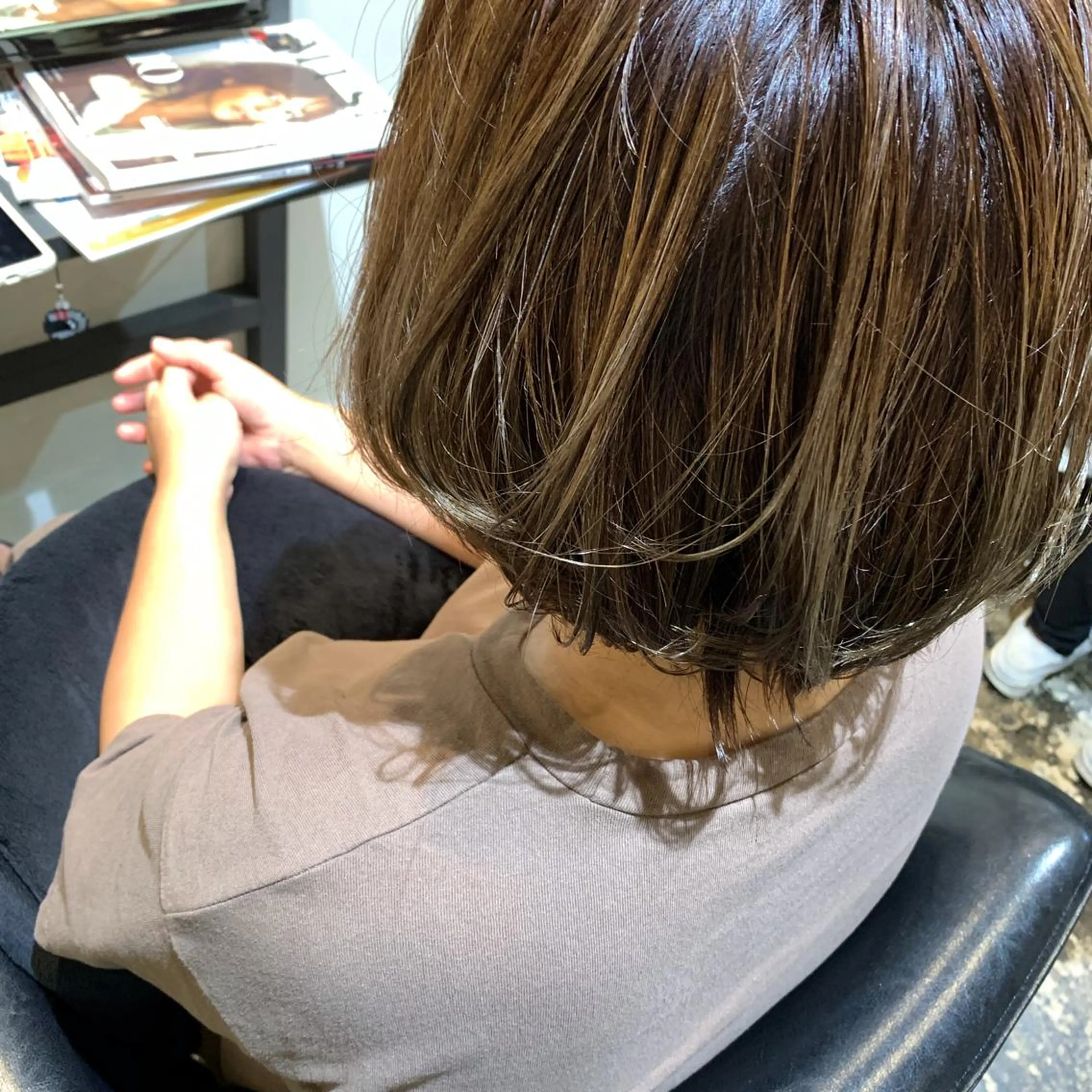 ショート カラー UMEDA FIGAROのヘアスタイル