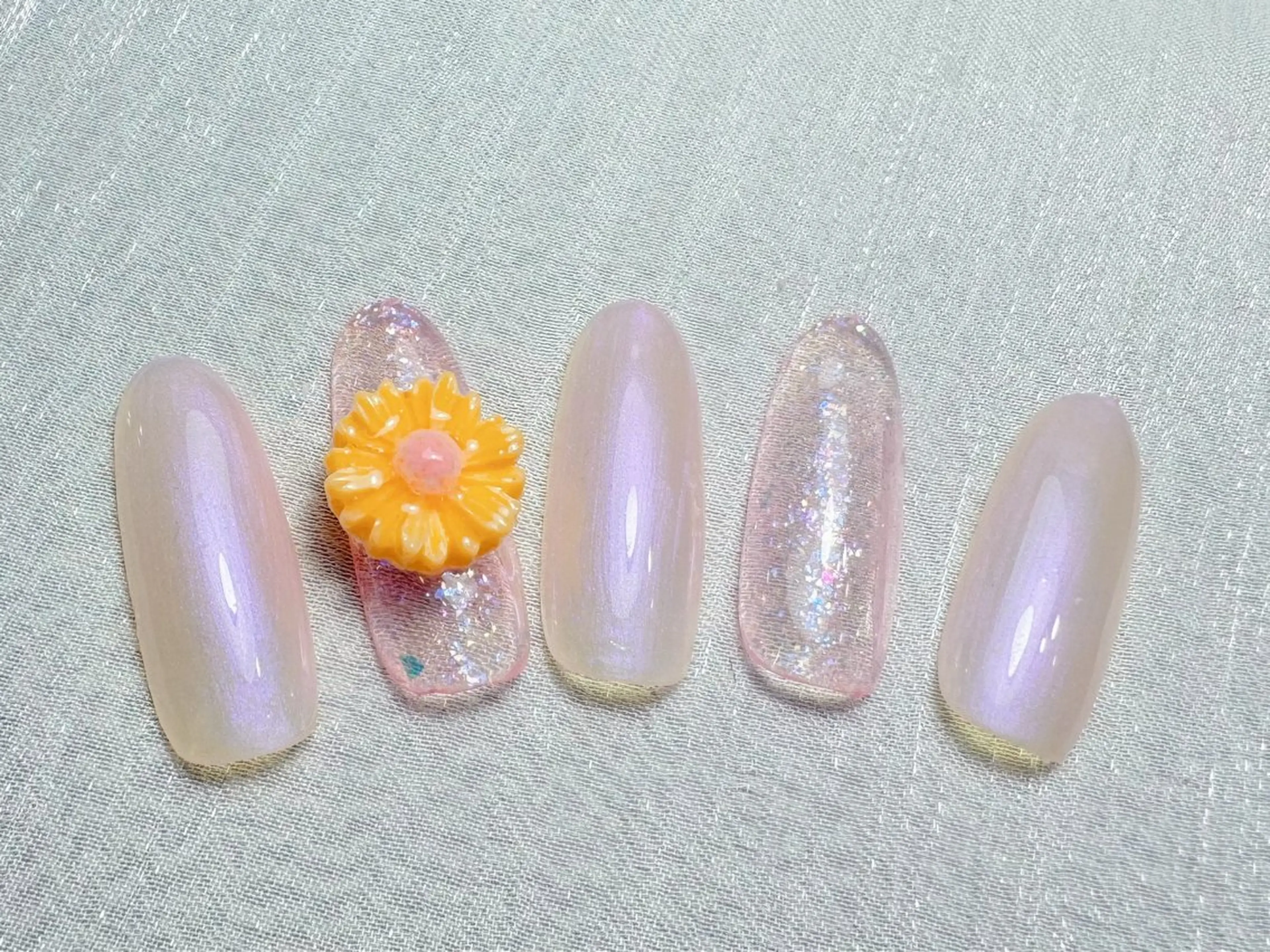 ネイル ハンドネイル マジック ミラーのネイルデザイン