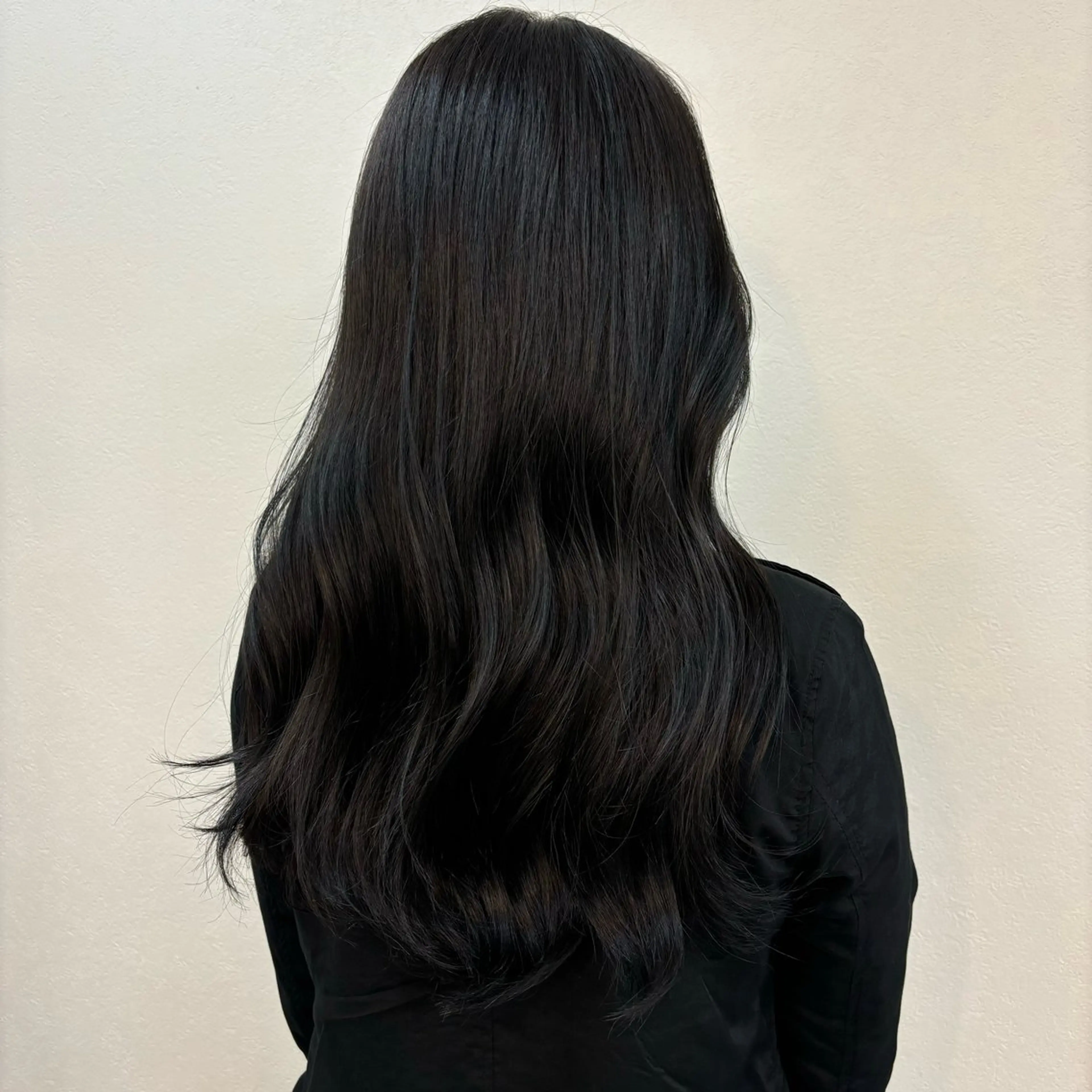 カラー 黒髪 透明感カラー Rune 🫧のヘアスタイル