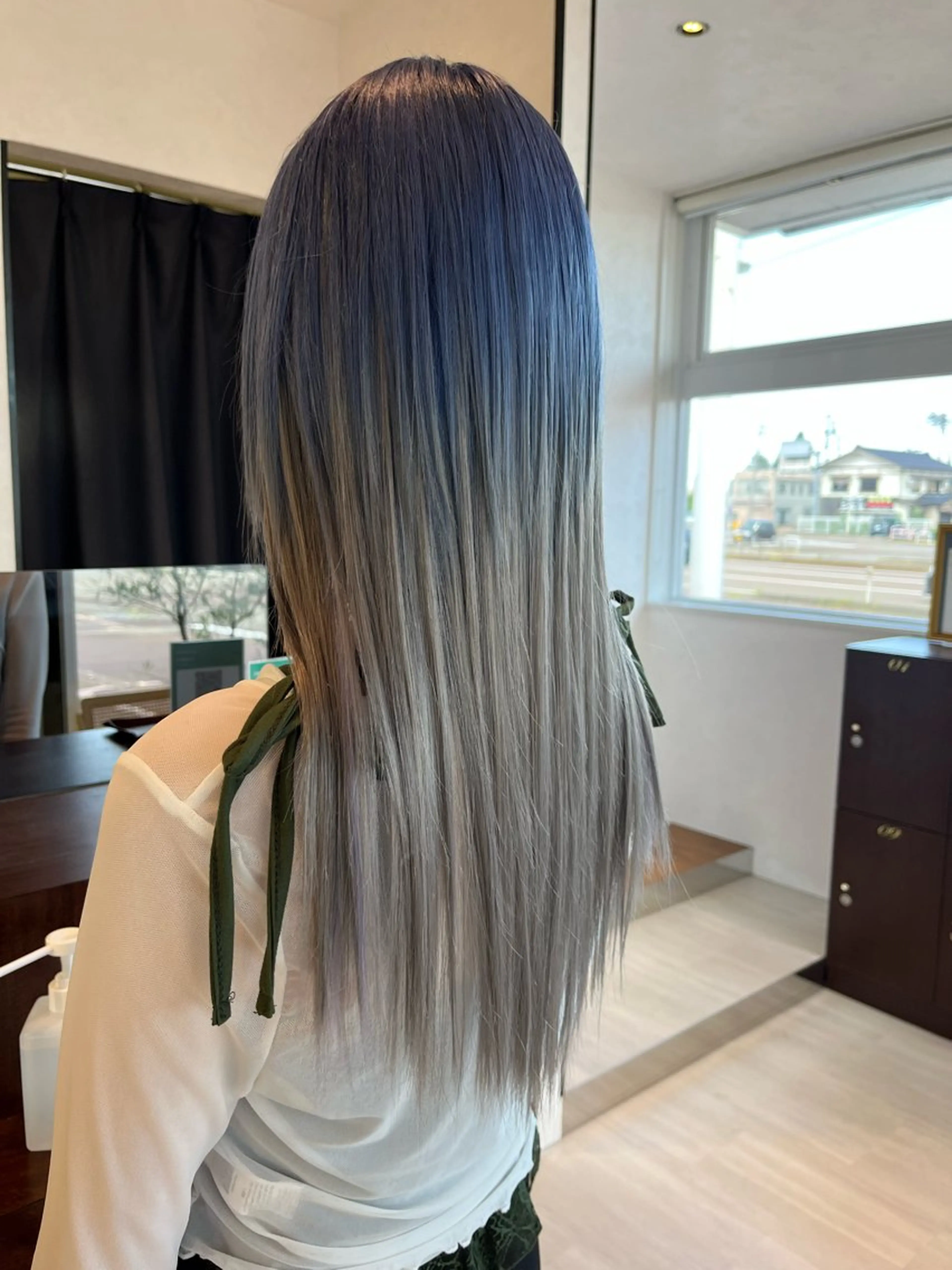 ロング EARTH長岡 🌼渡辺まい🌼のヘアスタイル