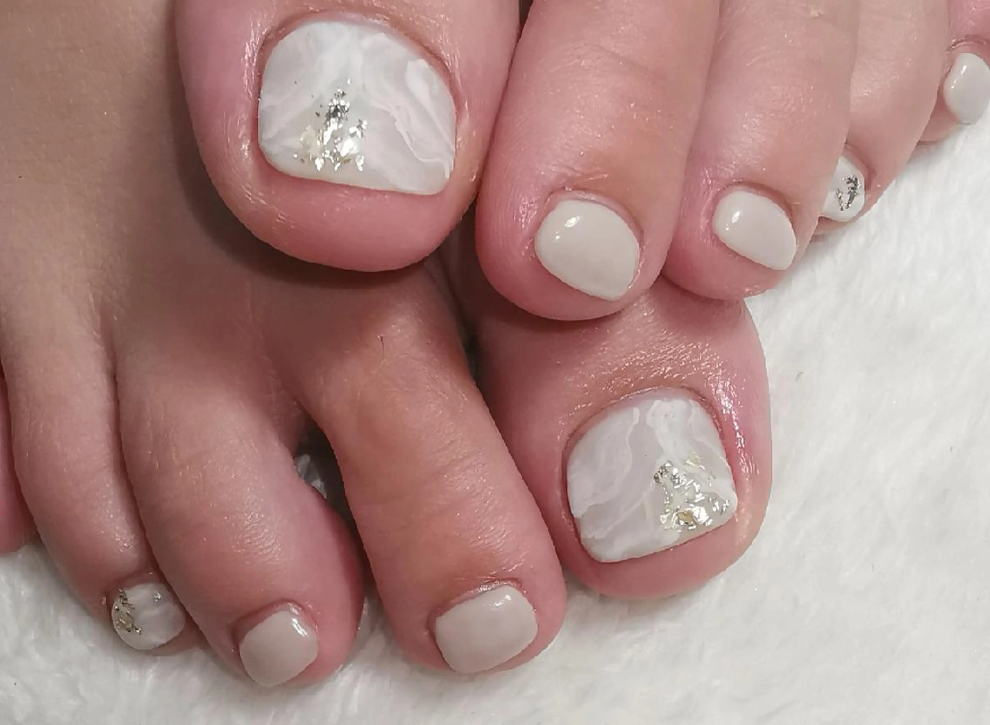 ネイル ニュアンスネイル フットネイル reve あやののネイルデザイン