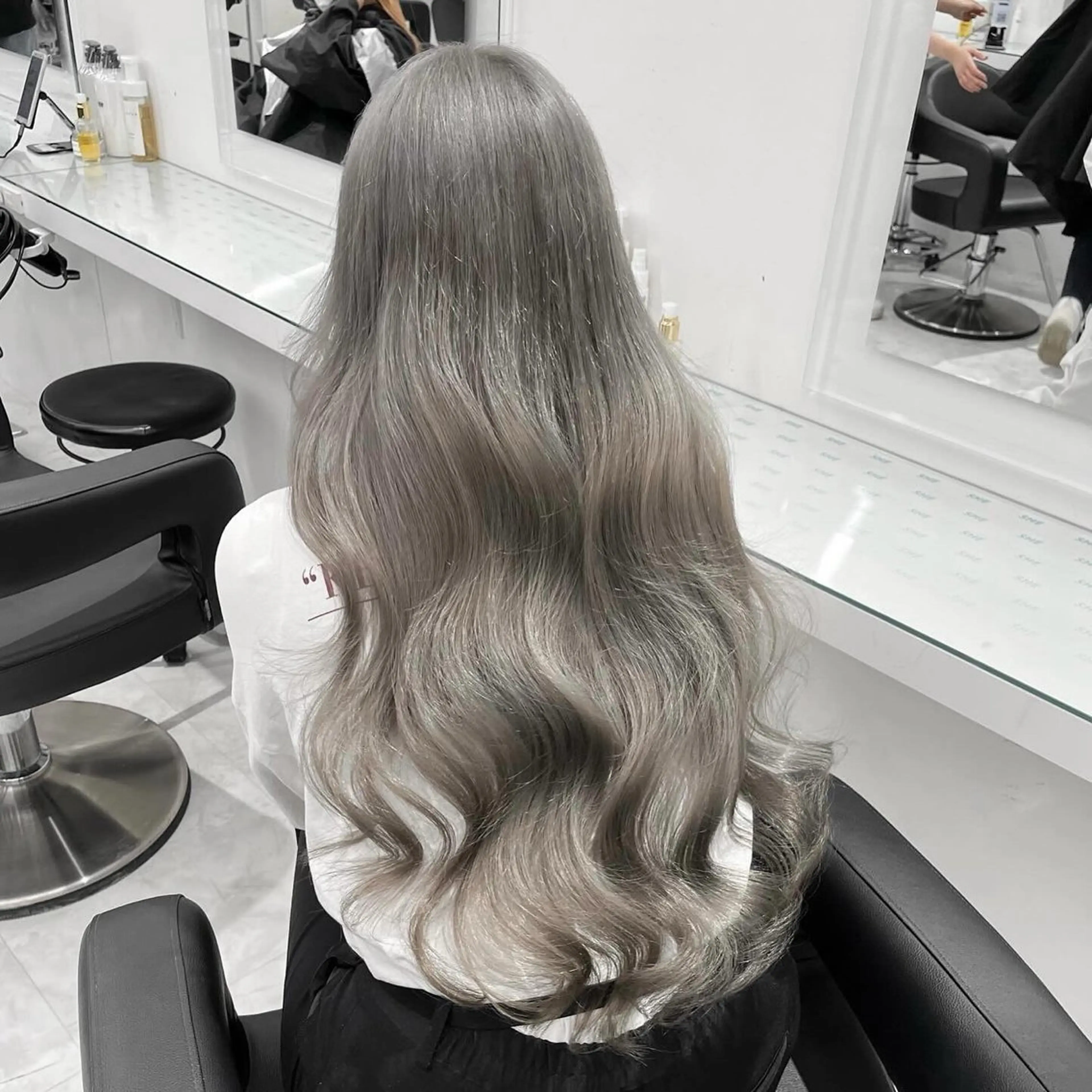 ロング カラー パーマ ヘアアレンジ メンズ ヘアカラー ♡ 𝐑𝐈𝐎♡のヘアスタイル
