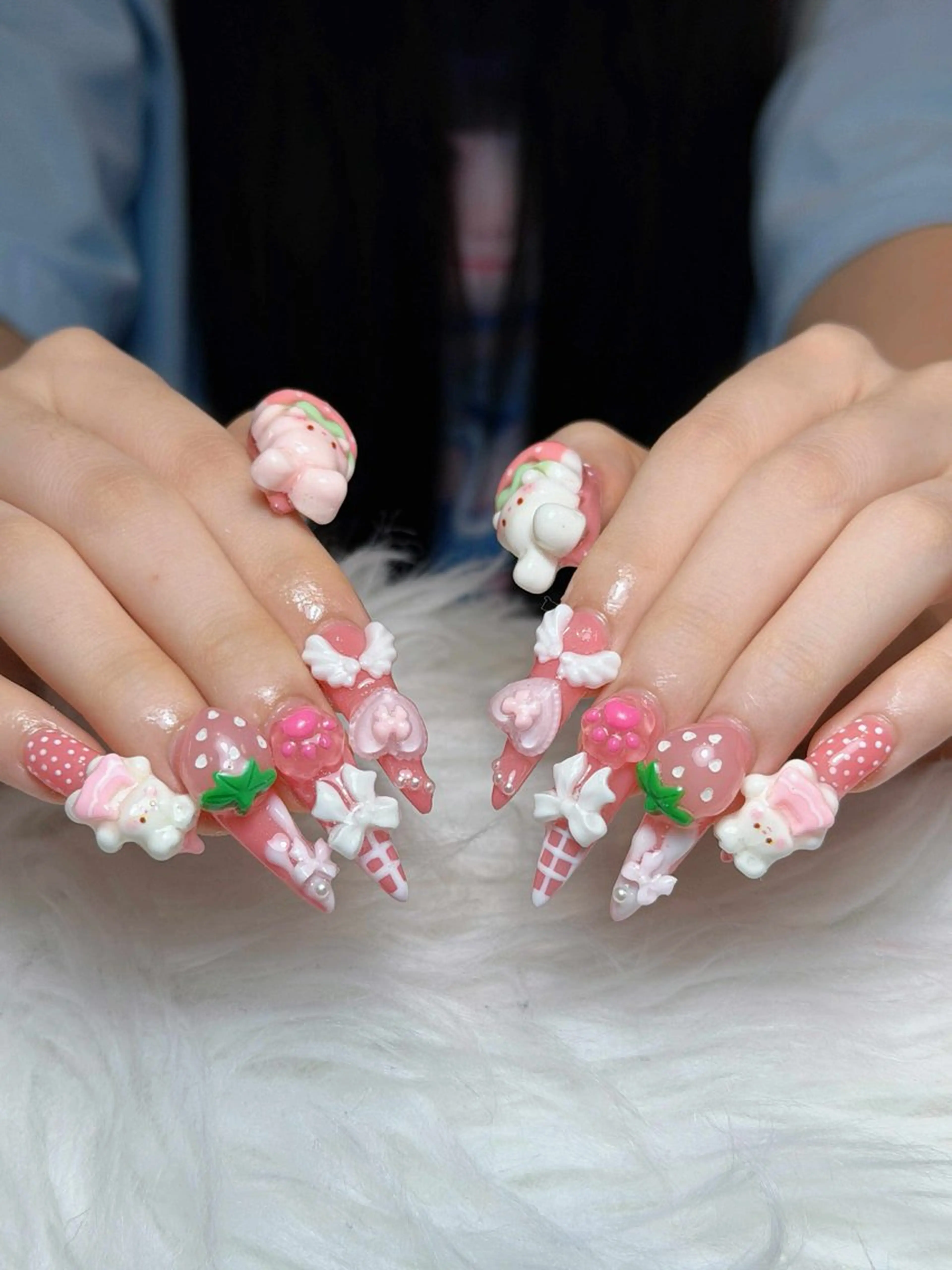 ネイル オーロラネイル ボルドー ブラウン 氷ネイル・うるうるネイル キラキラネイル ハンドネイル Julli NailStudioのネイルデザイン