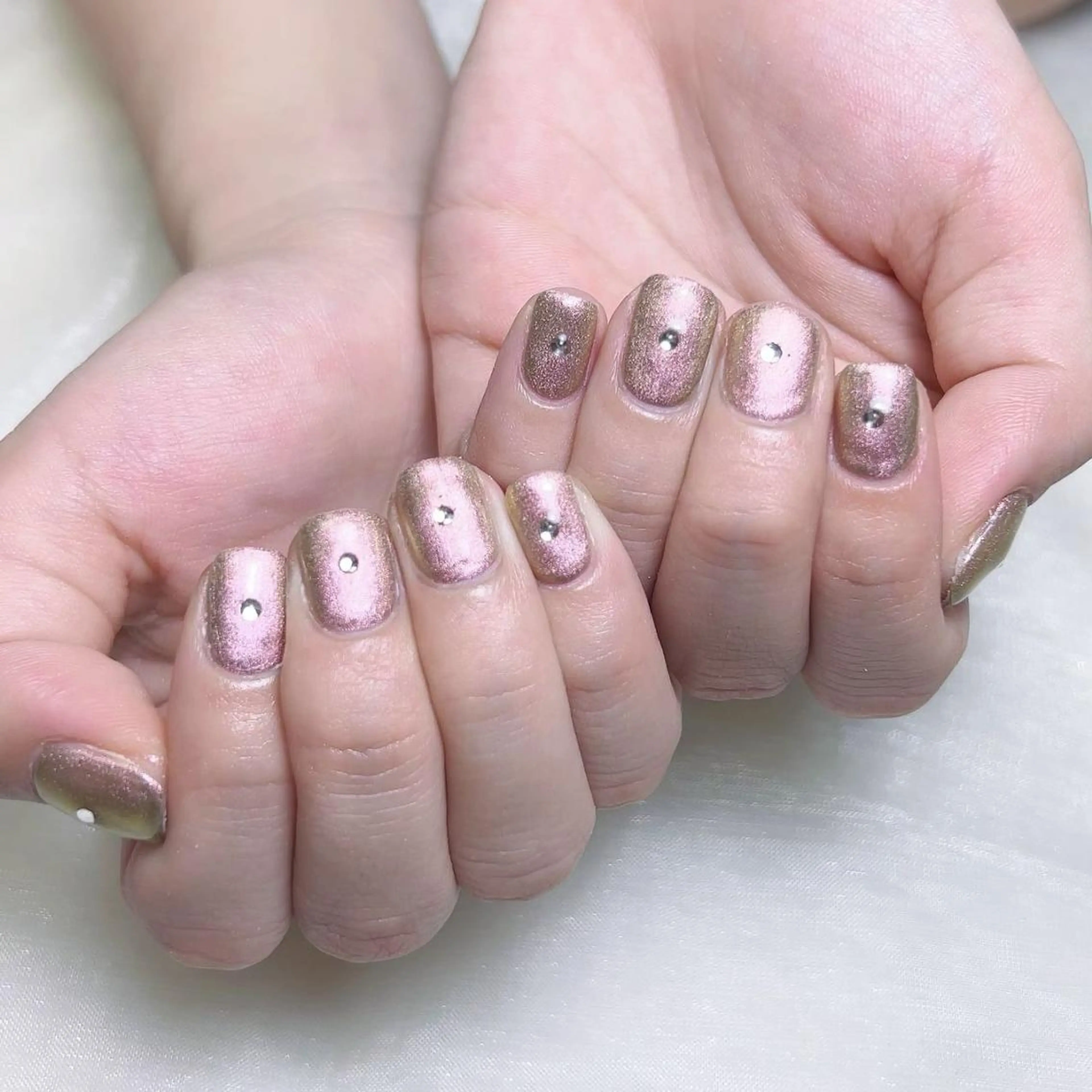 ネイル メンズ ワンカラーネイル ストーンネイル ハンドネイル NAILサロン 木にいるのネイルデザイン