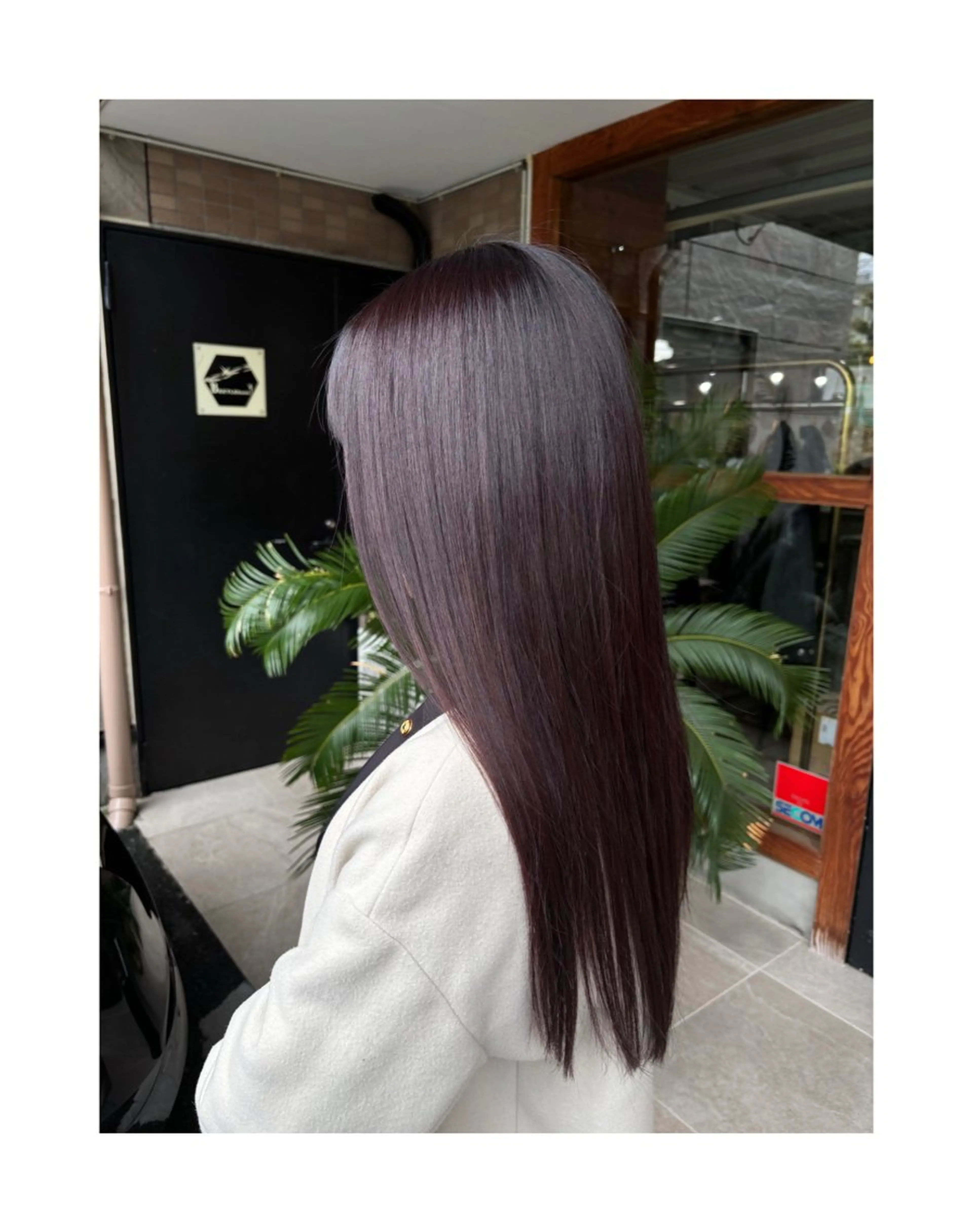 ロング カラー ボルドーカラー トリートメント 酸熱トリートメント ヘアカラー トリートメント ｱｲﾌﾞﾛｳ.ﾍｱ LUNAの眉毛・アイブロウイメージ