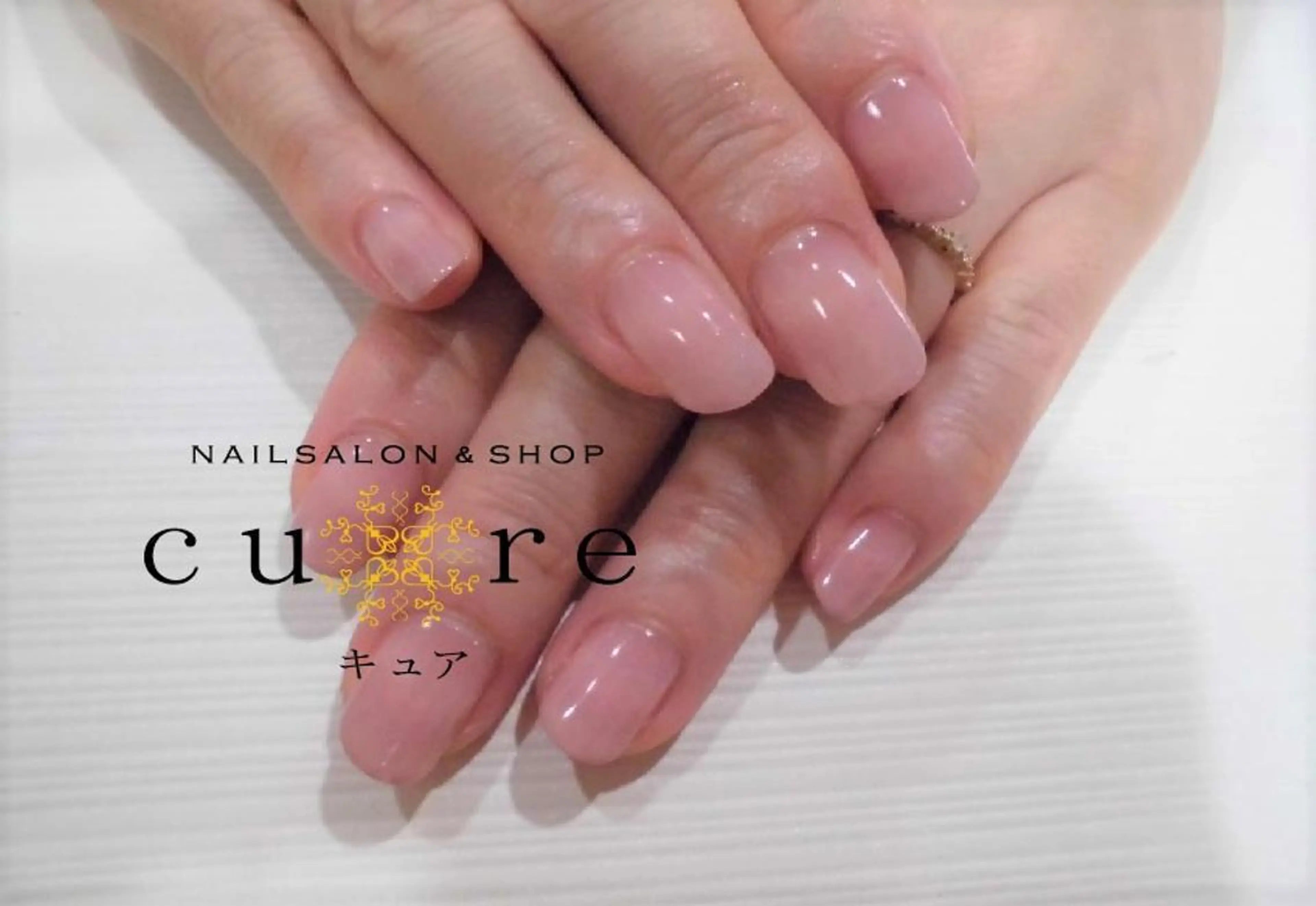 ミディアム ネイル ハンドネイル ネイルサロン Cureのネイルデザイン