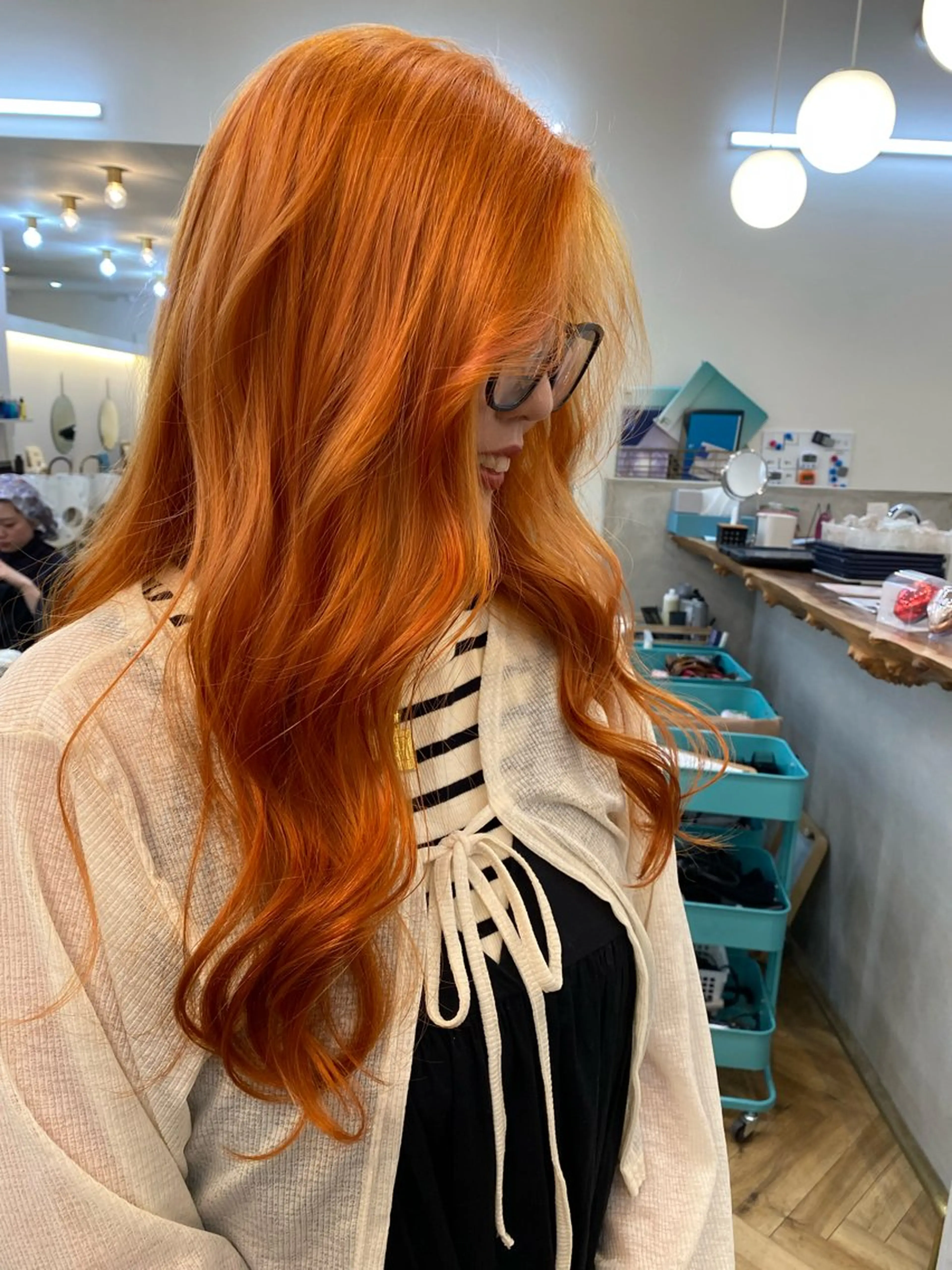 ロング カラー ヘアアレンジ ブリーチ 似合わせヘア 💇🏻‍♀/マリアのヘアスタイル