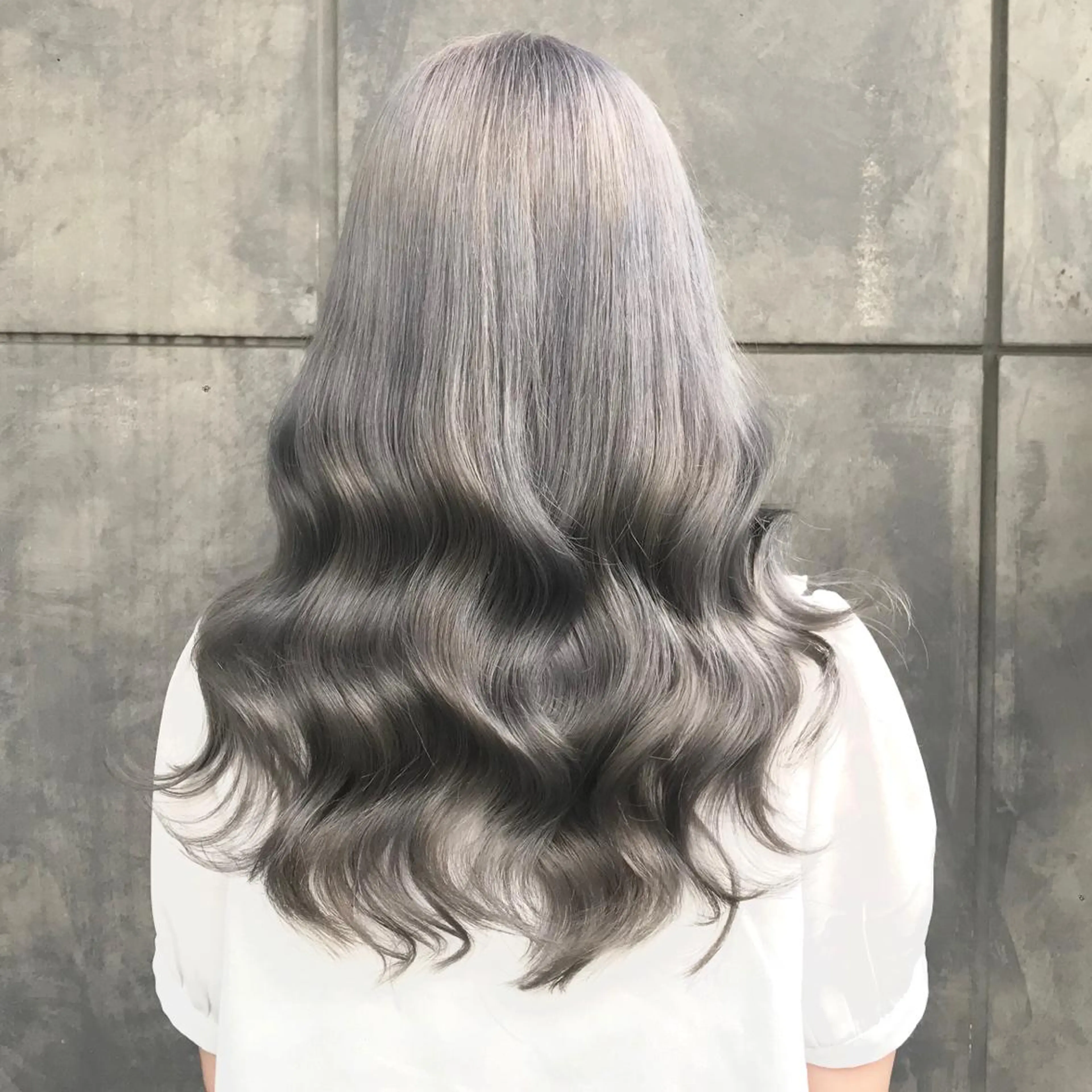 ロング カラー ブリーチ ヨシンモリ ムルギョル巻き 韓国風ヘア シースルーバング K-POP好き美容師 🇰🇷Kai.Yのヘアスタイル