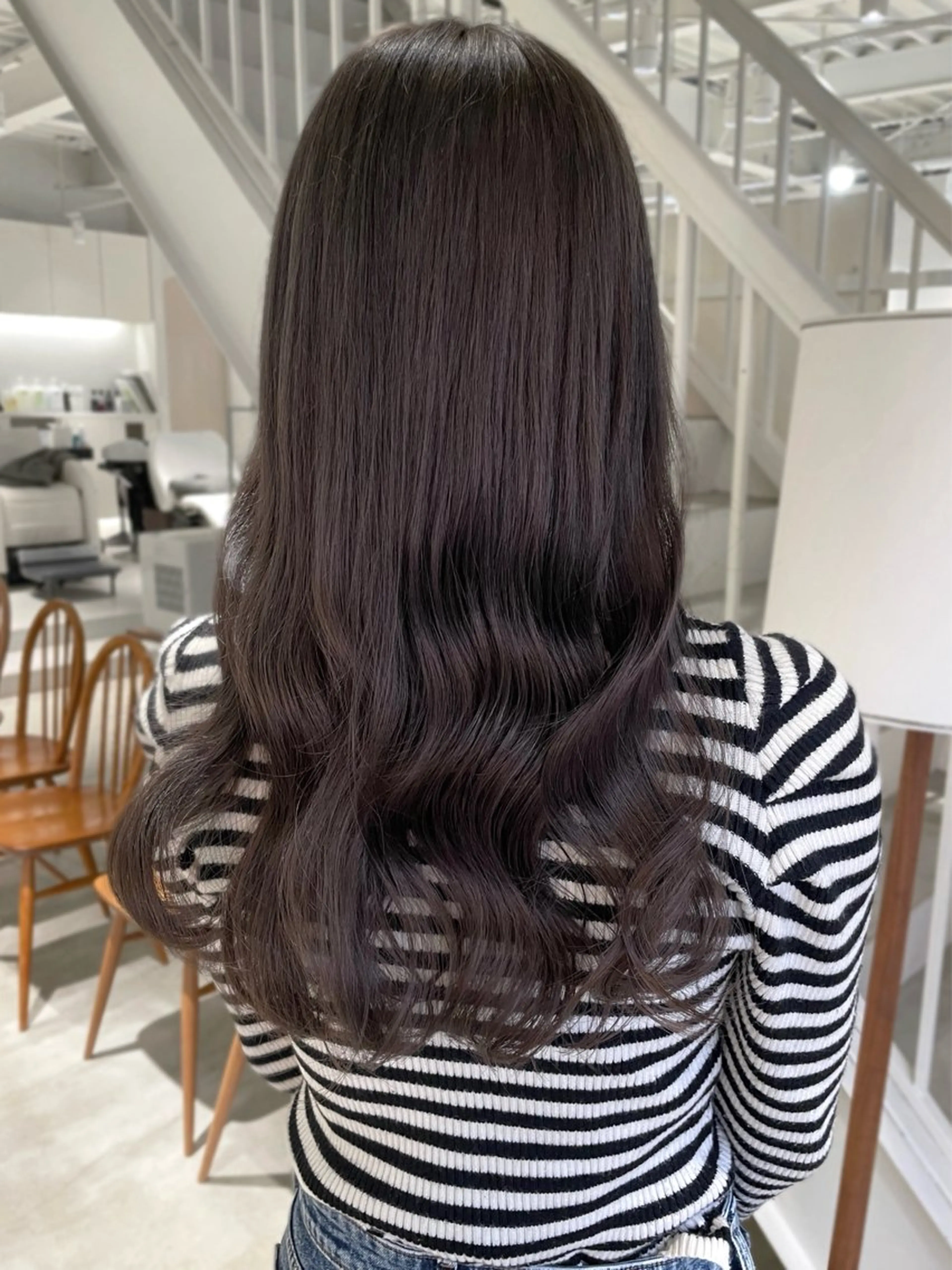 ロング カラー ヘアカラー 林 千聖のヘアスタイル