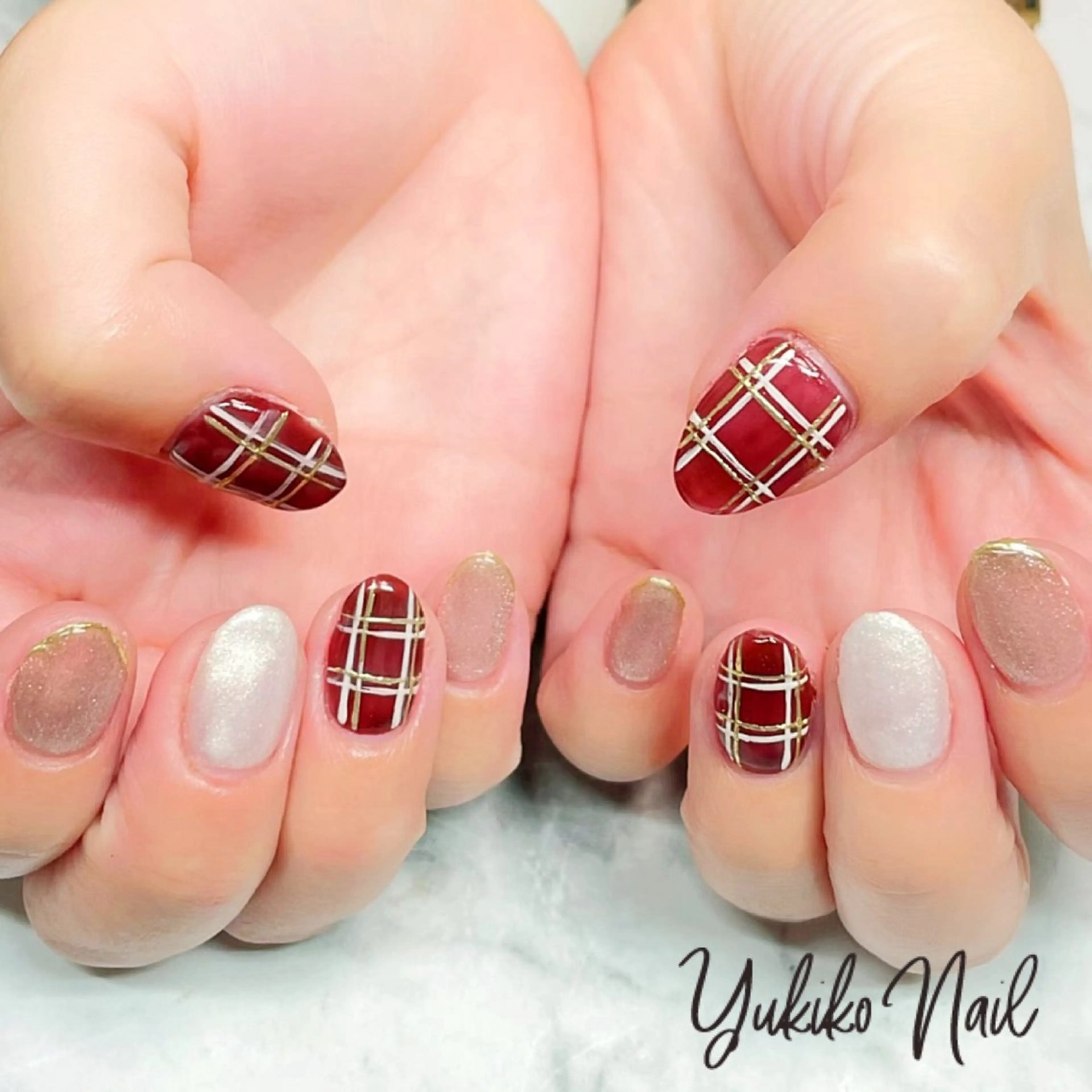 ネイル ボルドー マグネットネイル ハンドネイル ユキコ ネイルのネイルデザイン