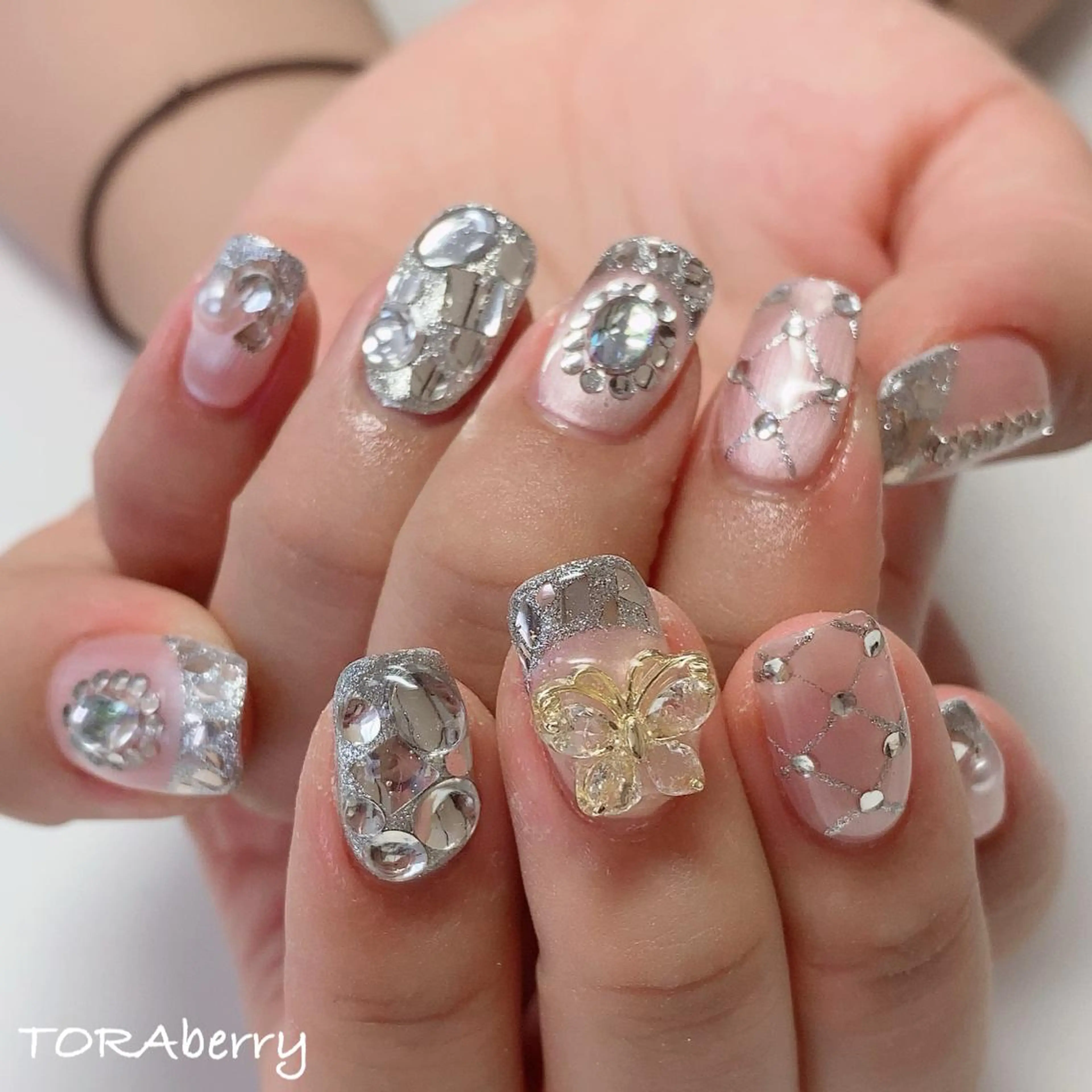 ネイル ハンドネイル ネイリスト なつみのネイルデザイン