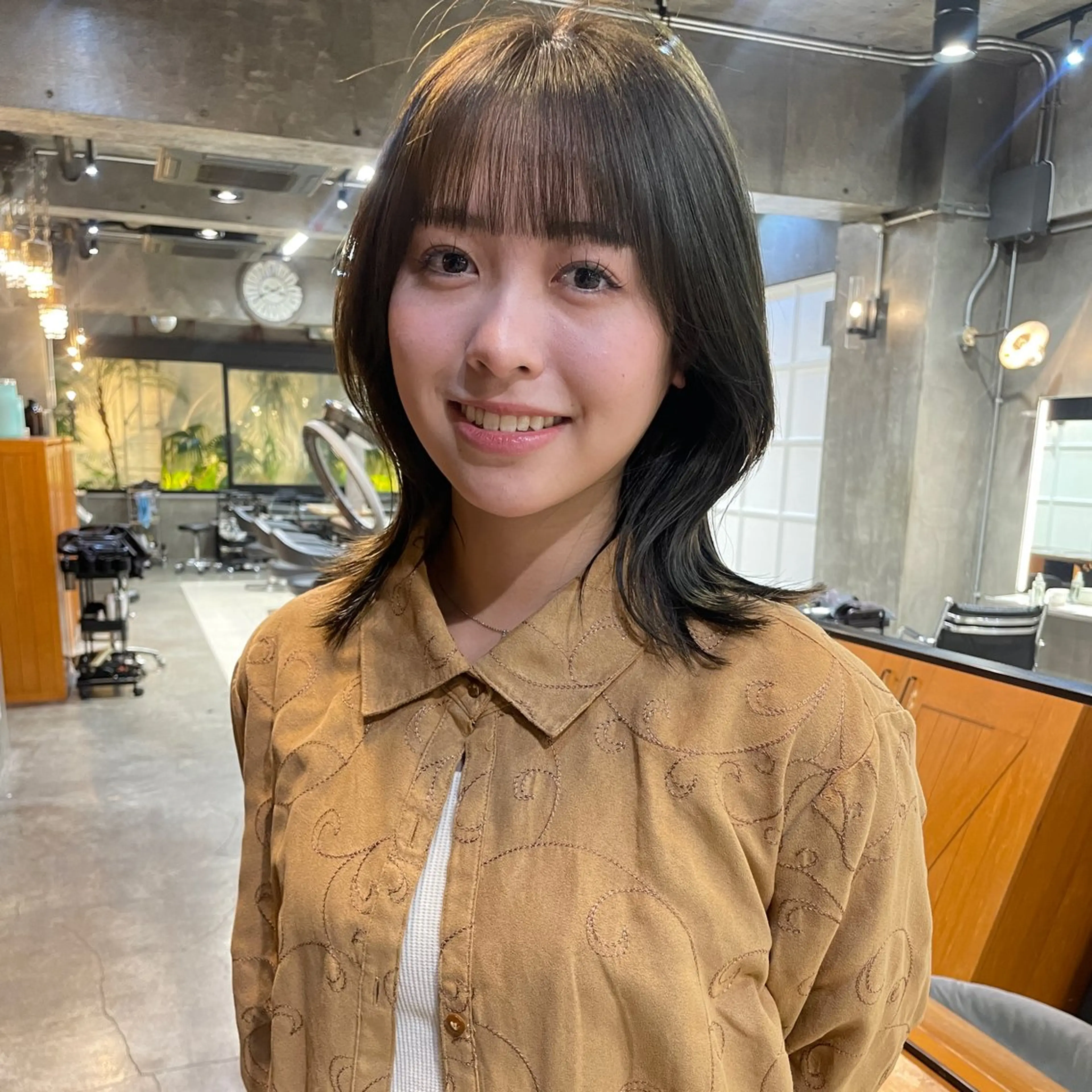 ミディアム カラー カット ヘアカラー トリートメント 似合わせカラー / レイヤーMADOKAのヘアスタイル