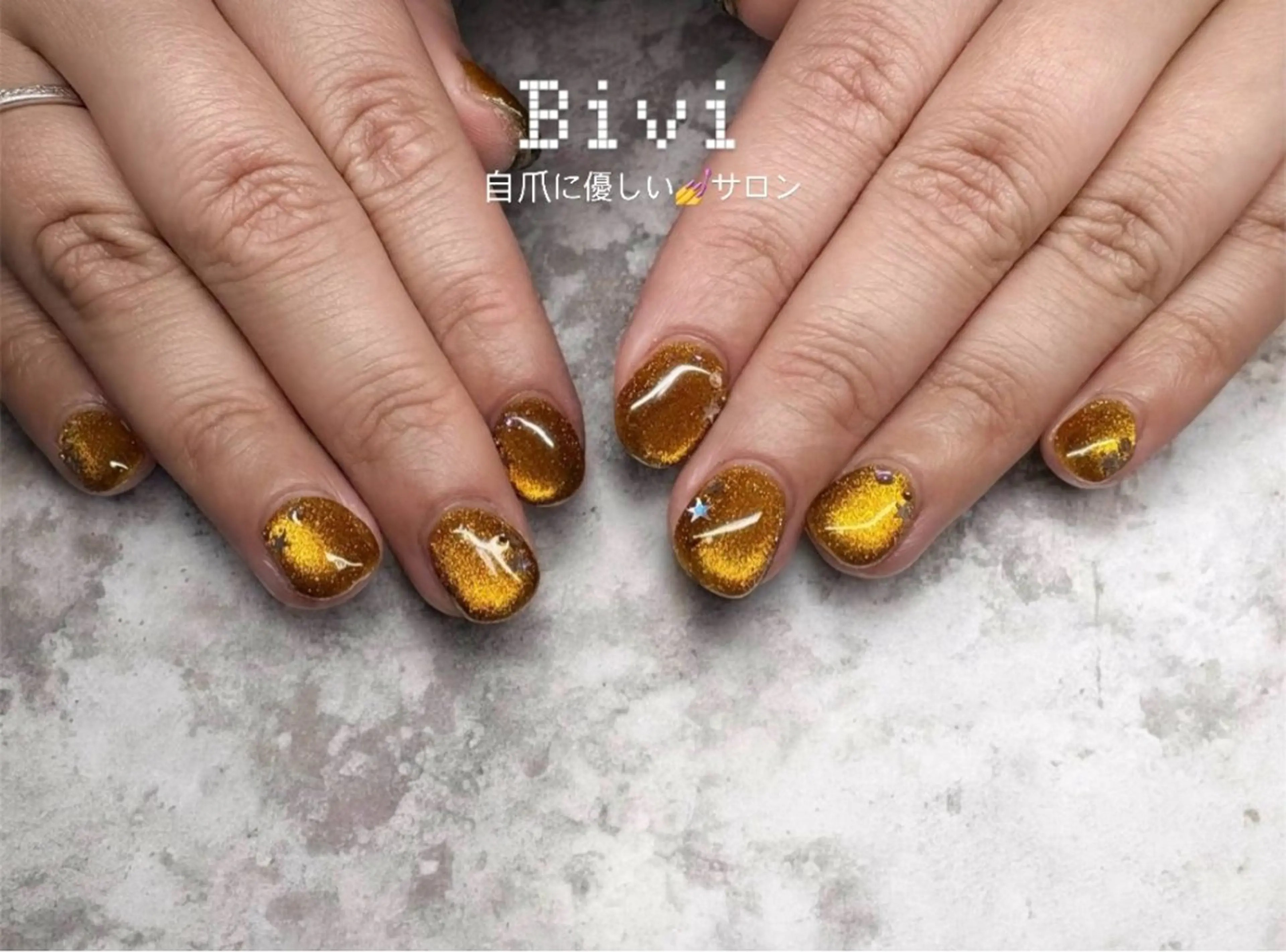 ネイル アートネイル ラメ(グリッター) マグネットネイル 持ち込み ハンドネイル ハンドケア ♡Bivi♡自爪に 優しいネイルサロンのネイルデザイン