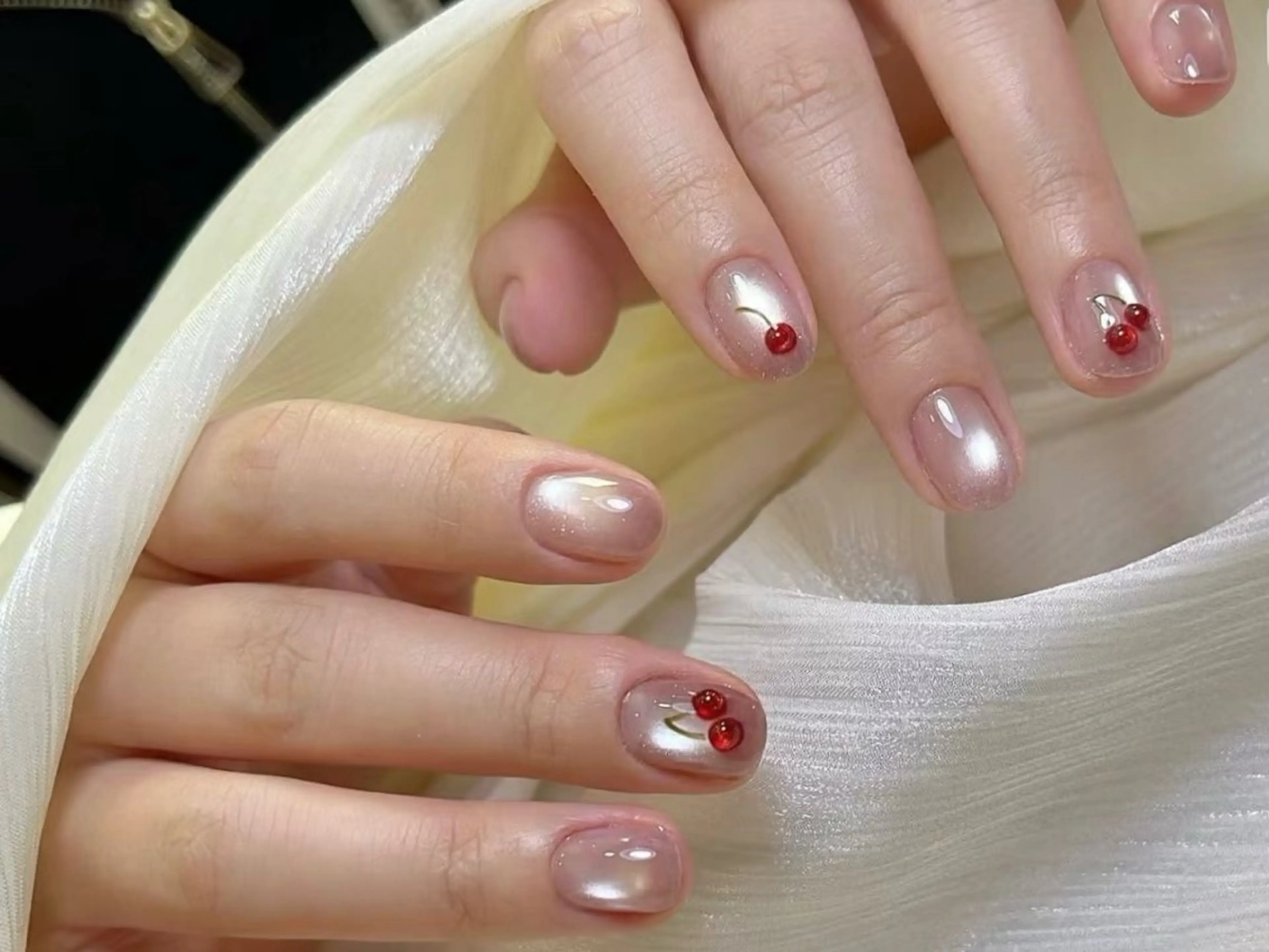 ネイル フレンチネイル 韓国ネイル マグネットネイル ミラーネイル 持ち込み Speraネイル 大宮店🎀のネイルデザイン