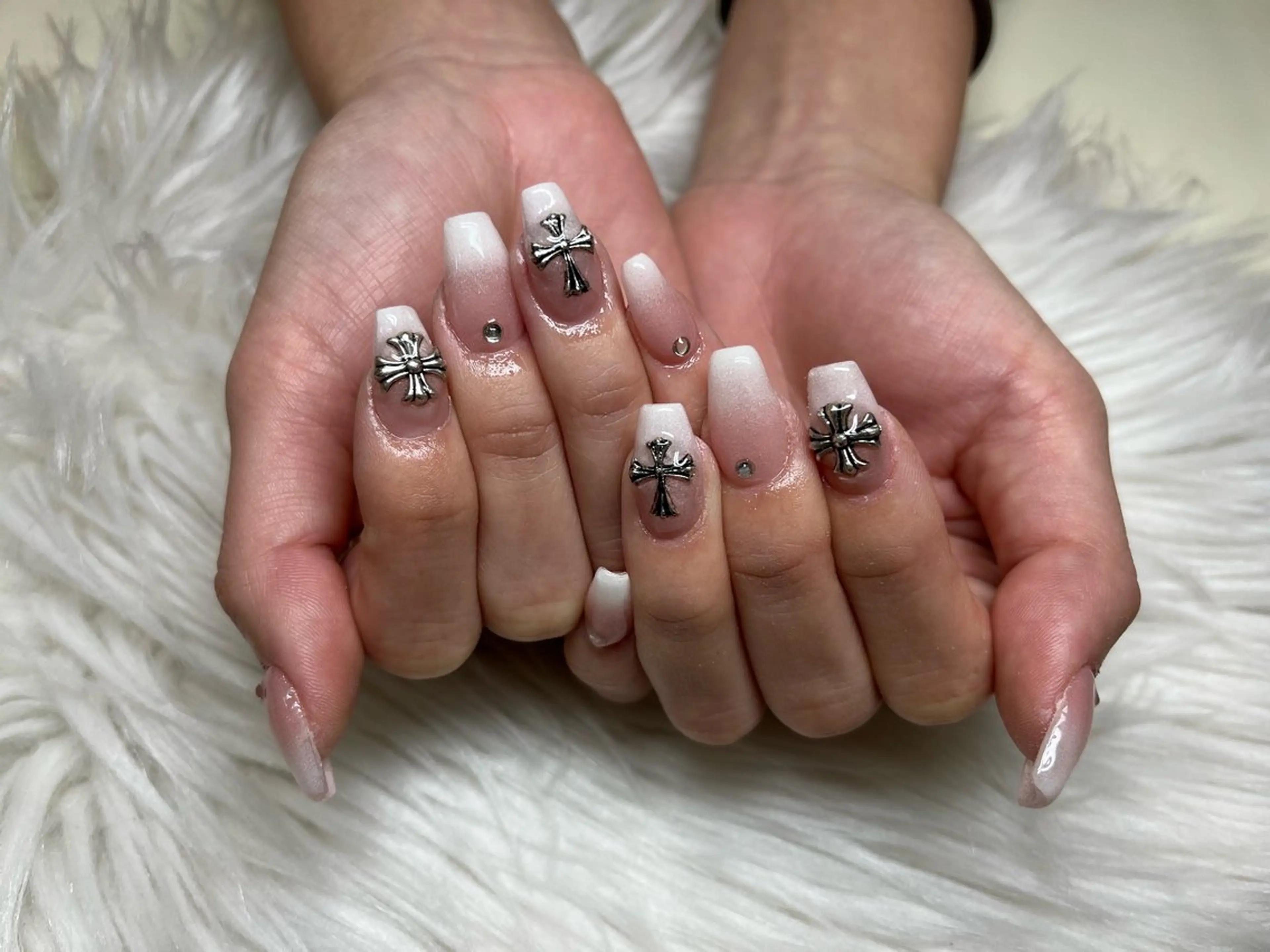 ネイル SOARE🤍 🤍のネイルデザイン