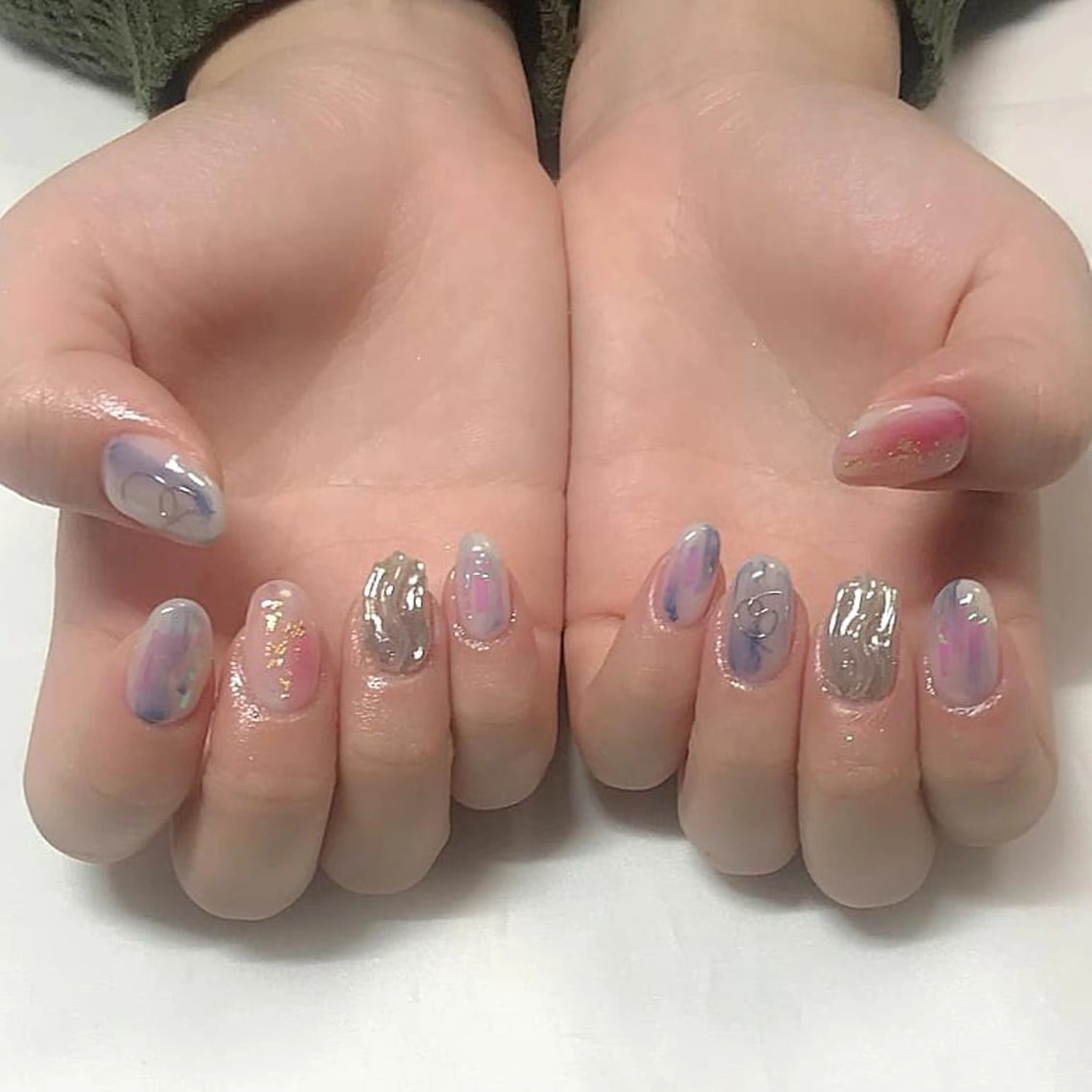 ネイル キラキラネイル ニュアンスネイル ハンドネイル ハンドケア lylynail YUUKAのネイルデザイン