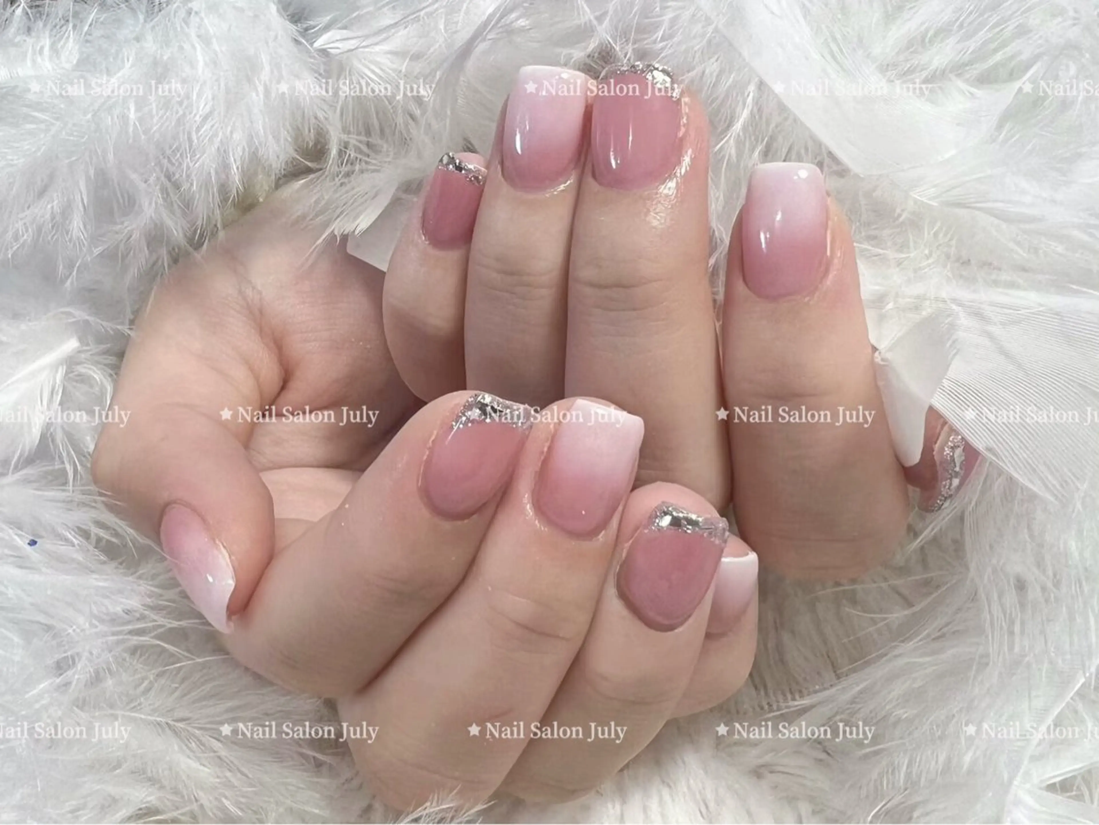 ネイル アートネイル オーロラネイル ジェルネイル ガーリー キラキラネイル July モモのネイルデザイン