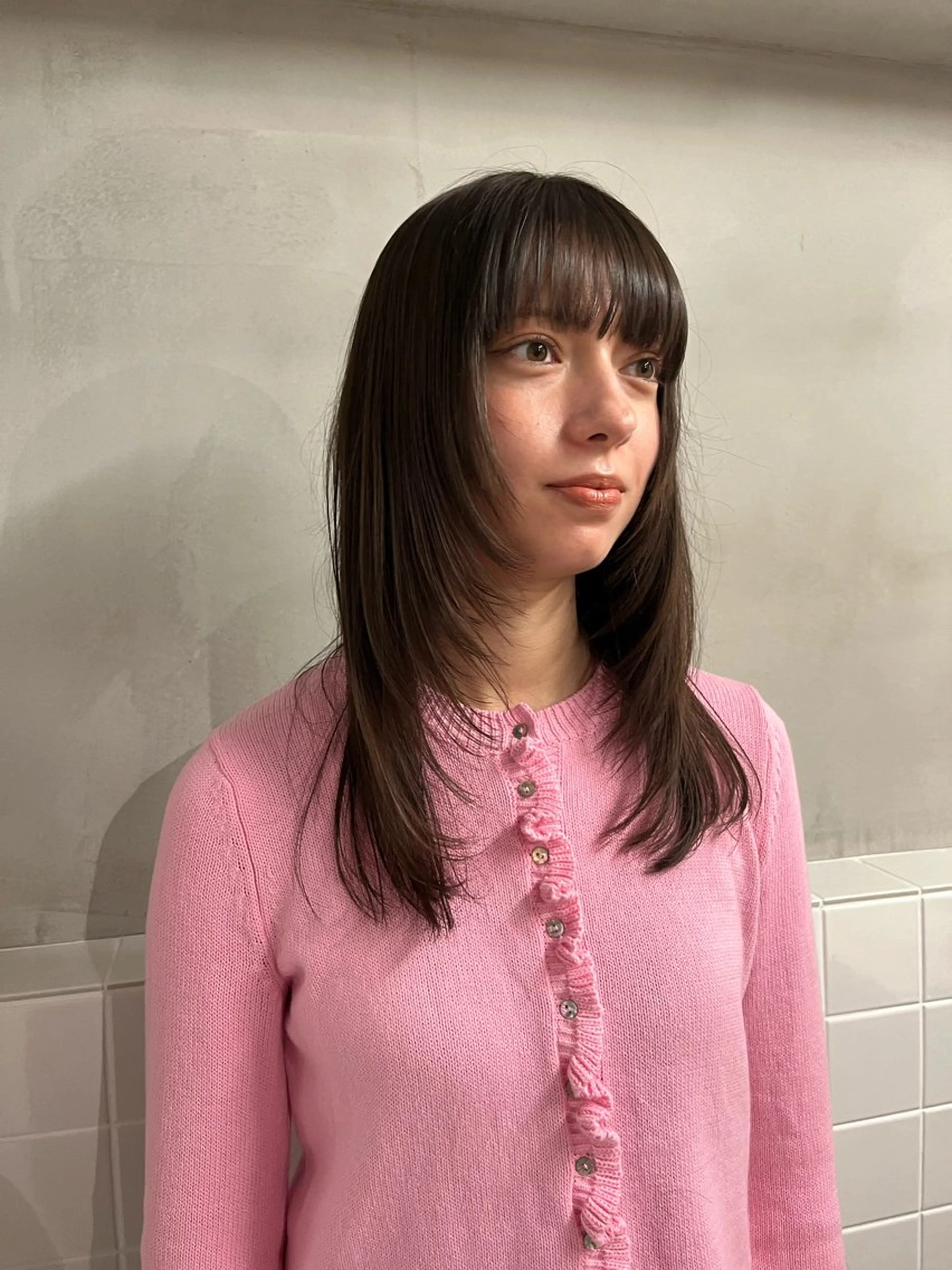 セミロング レイヤーカット anon Loemのヘアスタイル