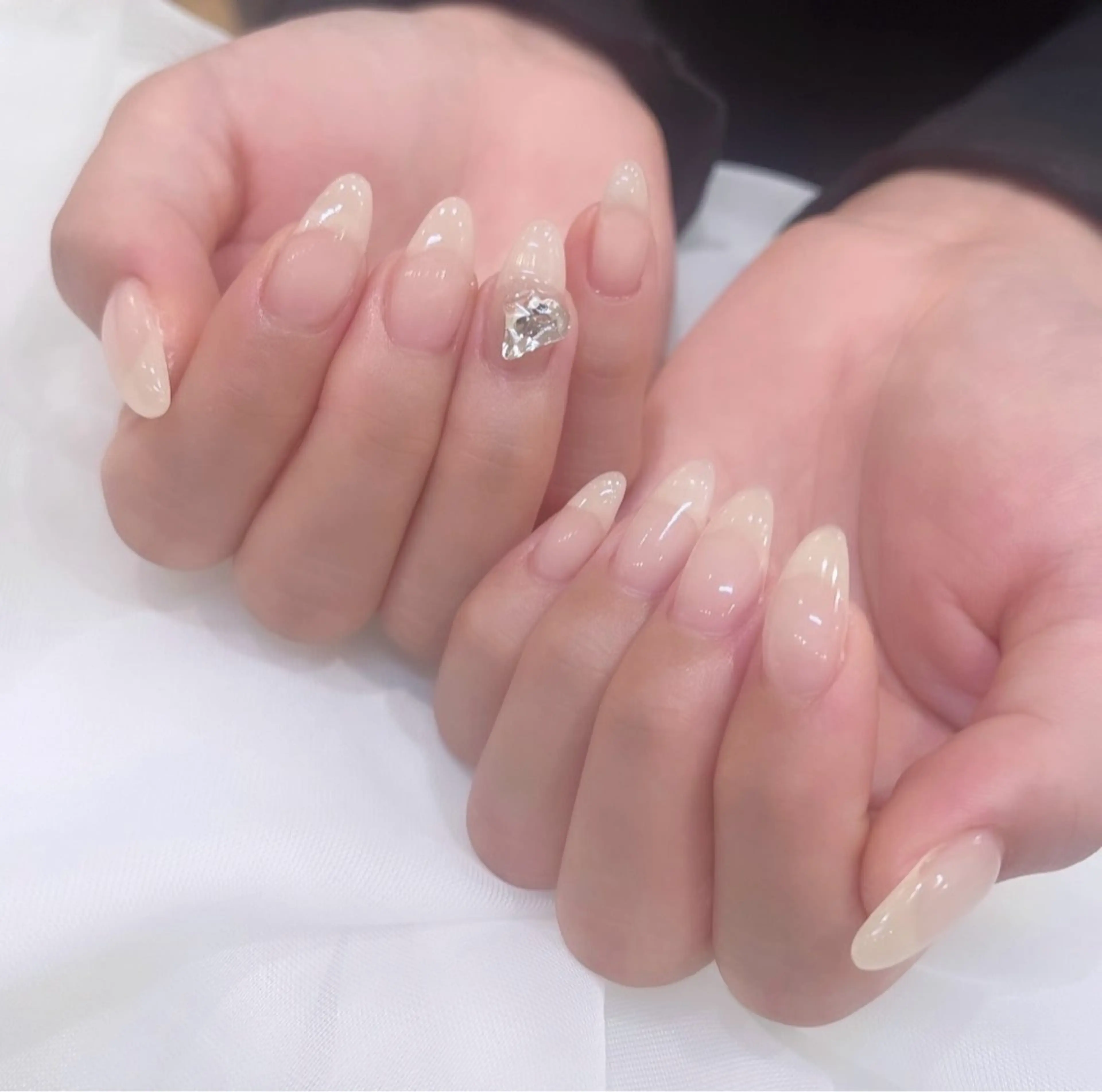 ネイル ハンドネイル emu sakiのネイルデザイン