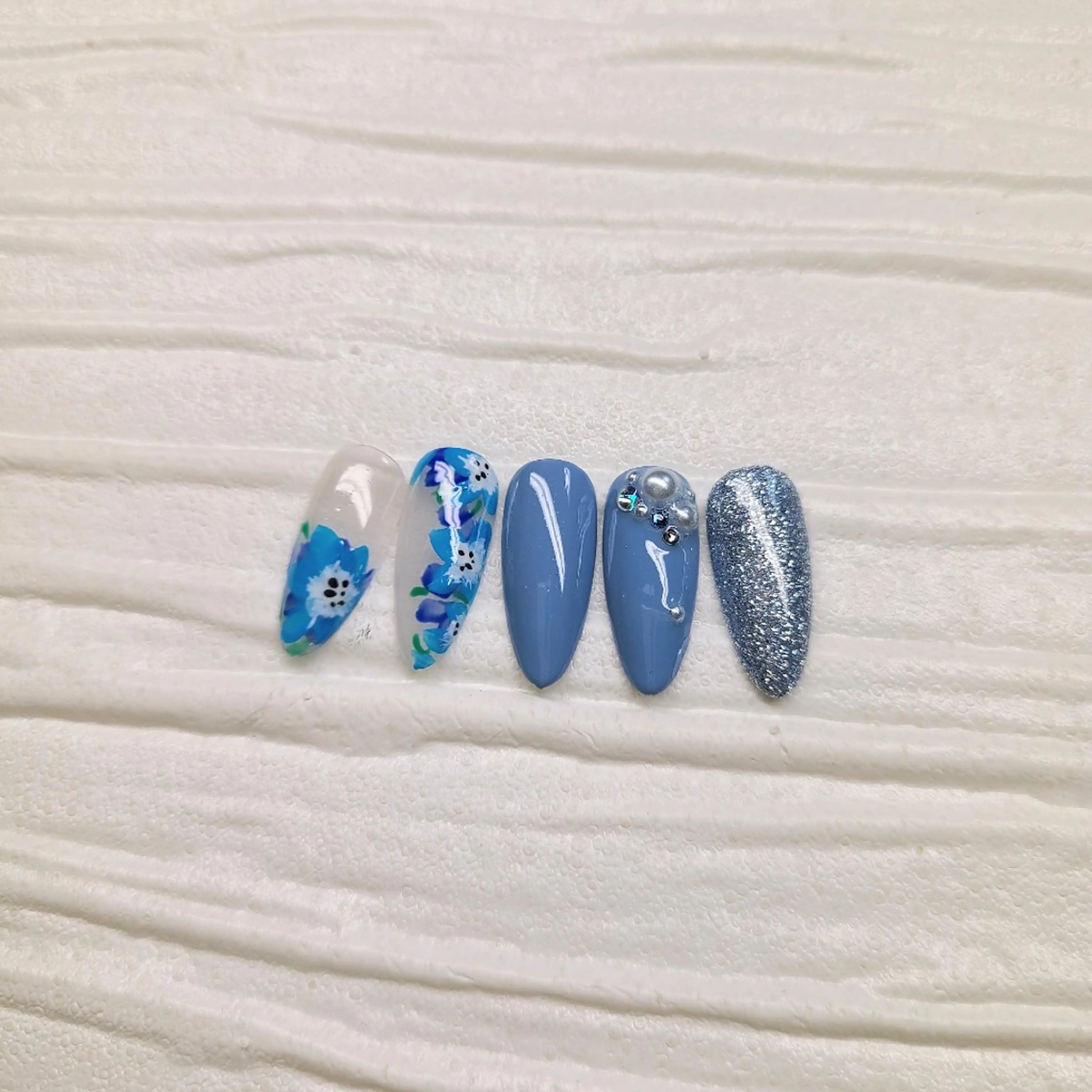 ネイル Nail  Ai    のネイルデザイン