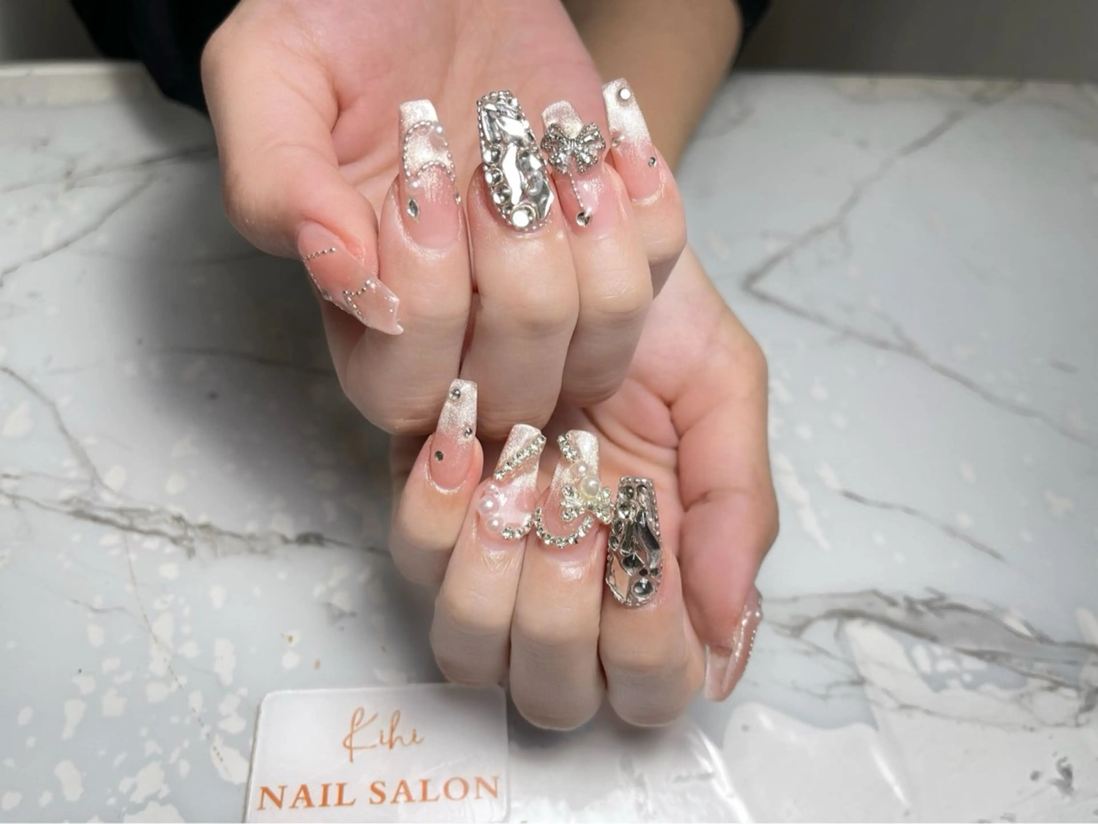 ネイル アートネイル フレンチネイル ジェルネイル グラデーション 韓国ネイル さくら💮💮 【オフ無料】のネイルデザイン