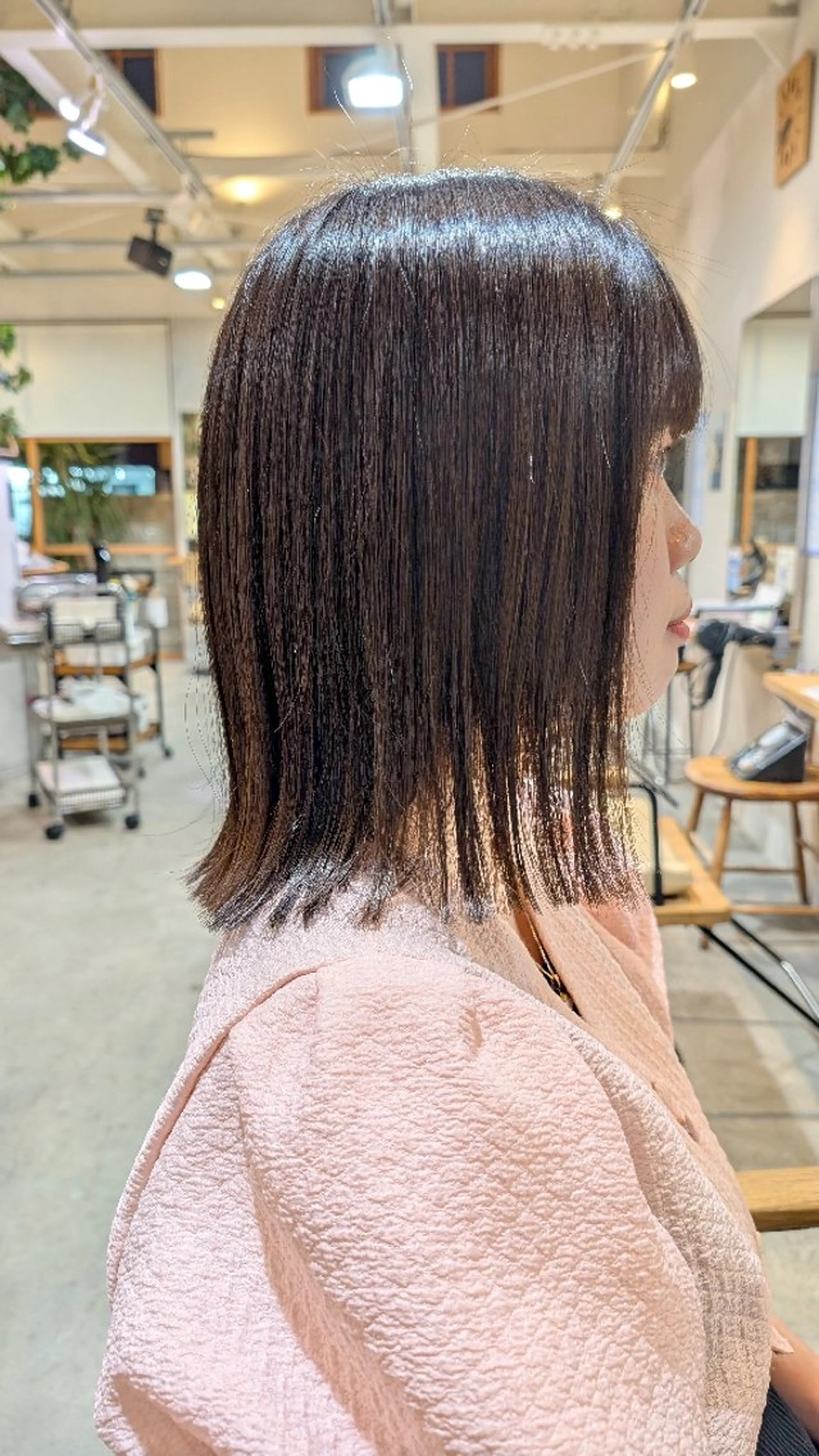 セミロング 【女性限定】 しおりのヘアスタイル