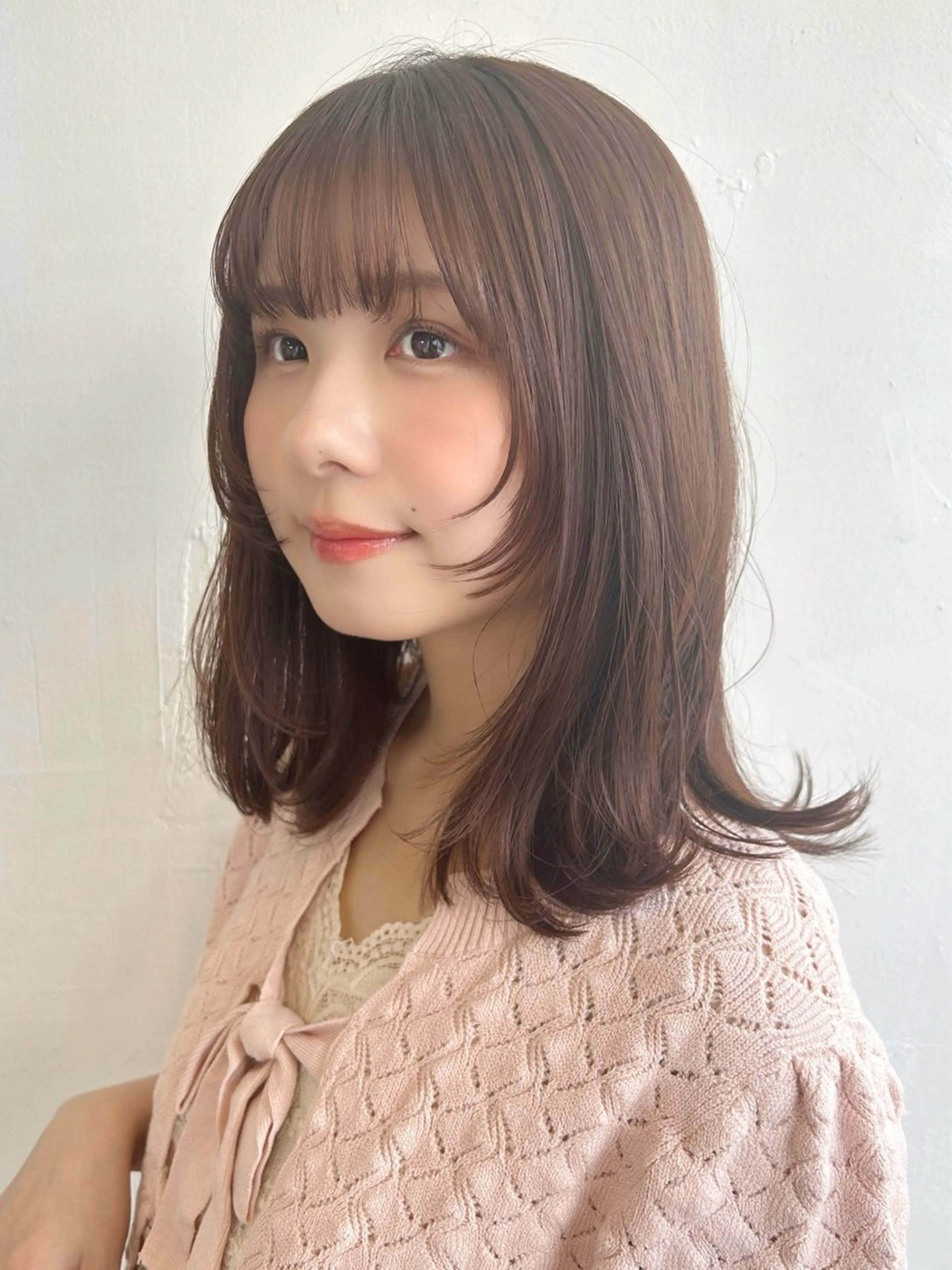 セミロング カラー レイヤーカット カット ヘアカラー トリートメント 藤間 帆乃夏（とうまほのかのヘアスタイル
