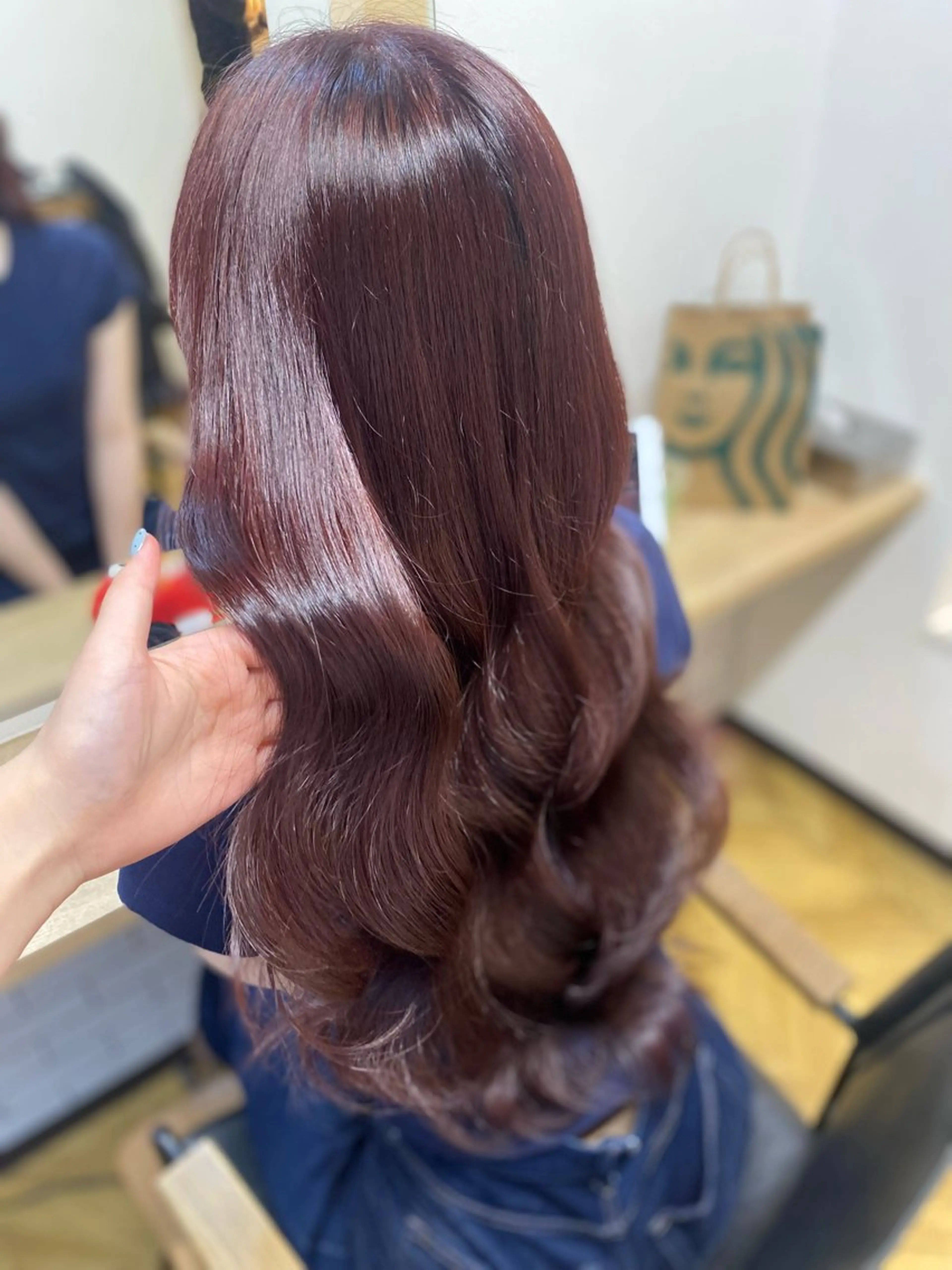 ロング カラー chisato 【ROCA】のヘアスタイル