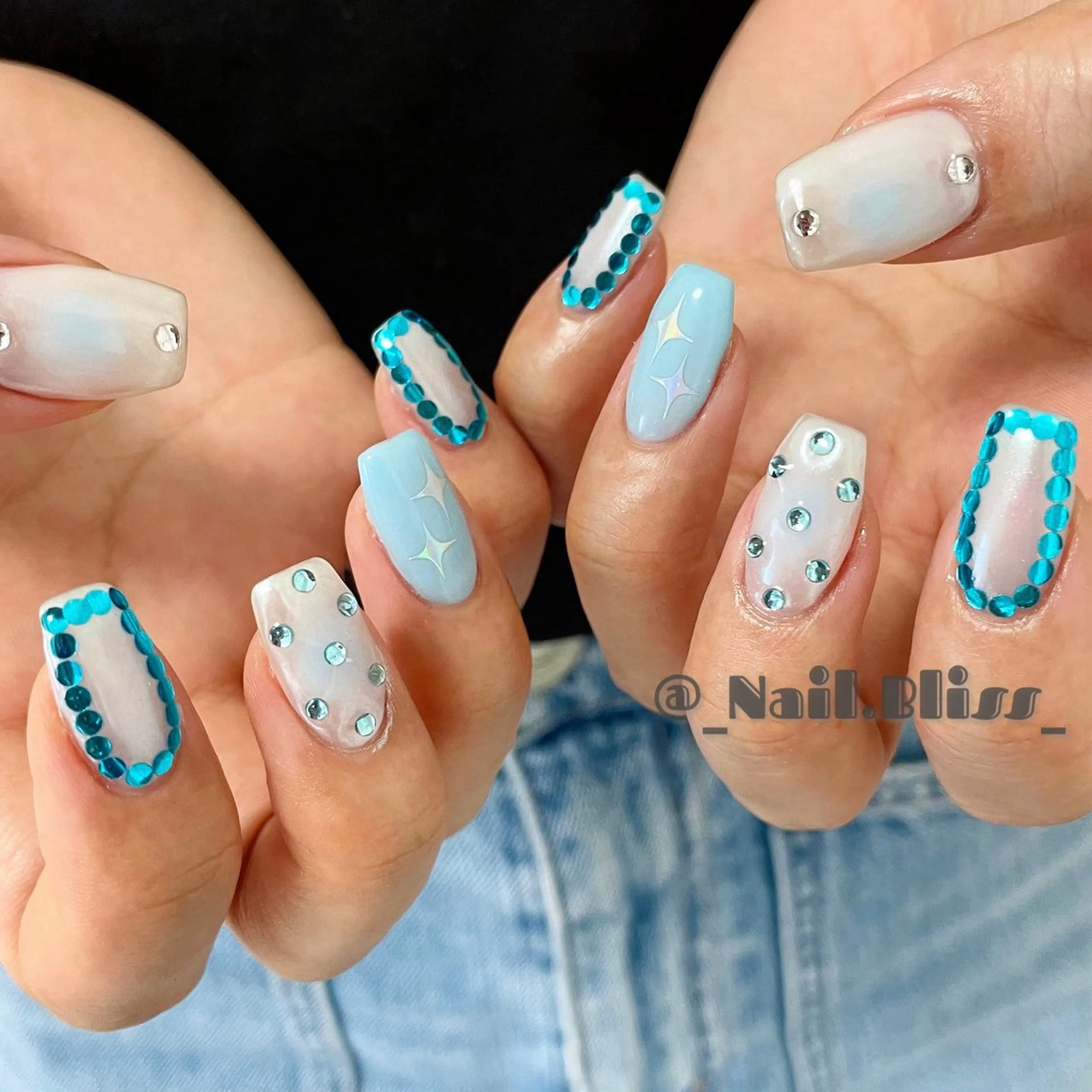 ネイル キラキラネイル 持ち込み ハンドネイル NAIL BLISSのネイルデザイン