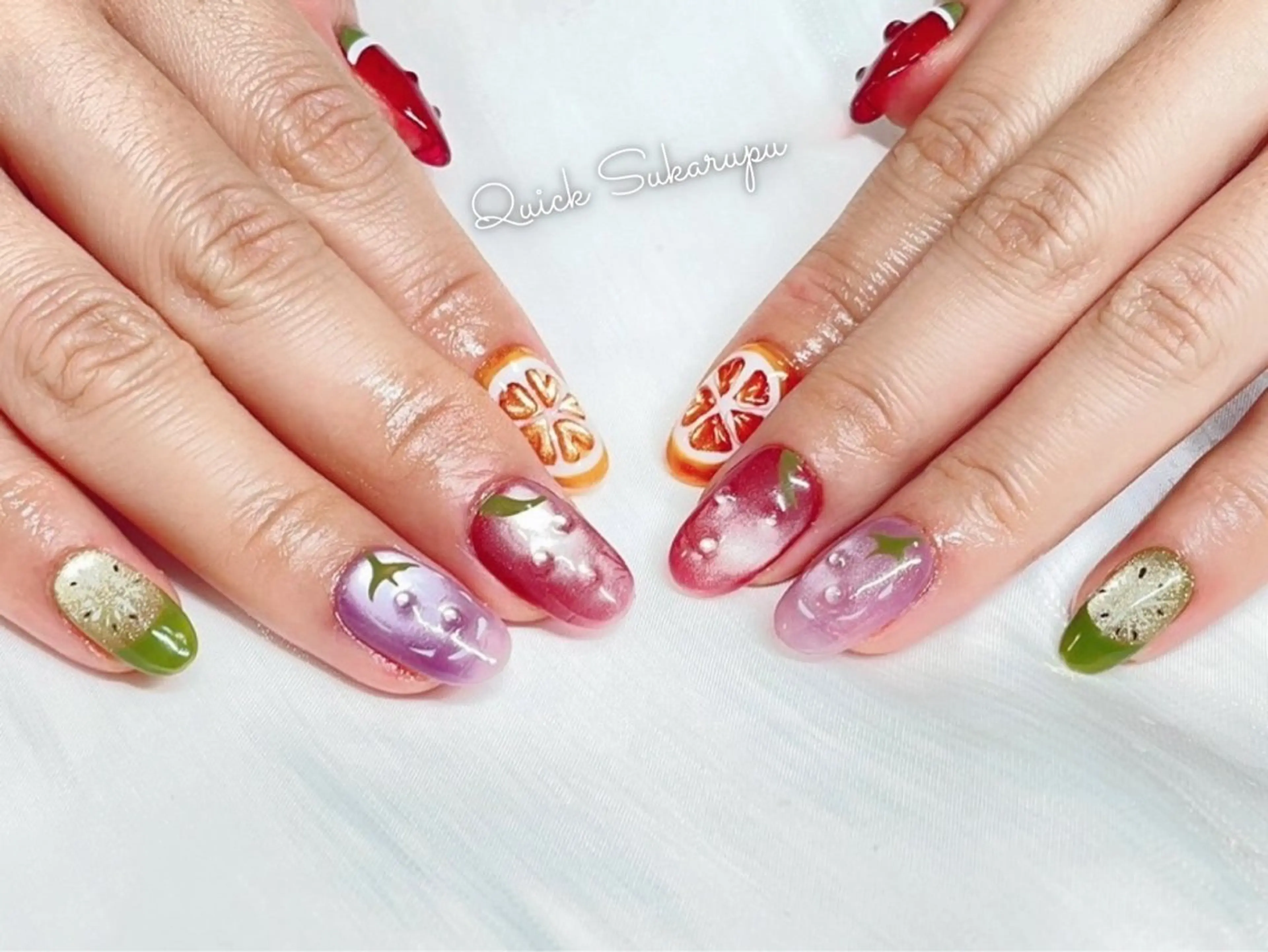 ミディアム Quick Sukarupuのネイルデザイン