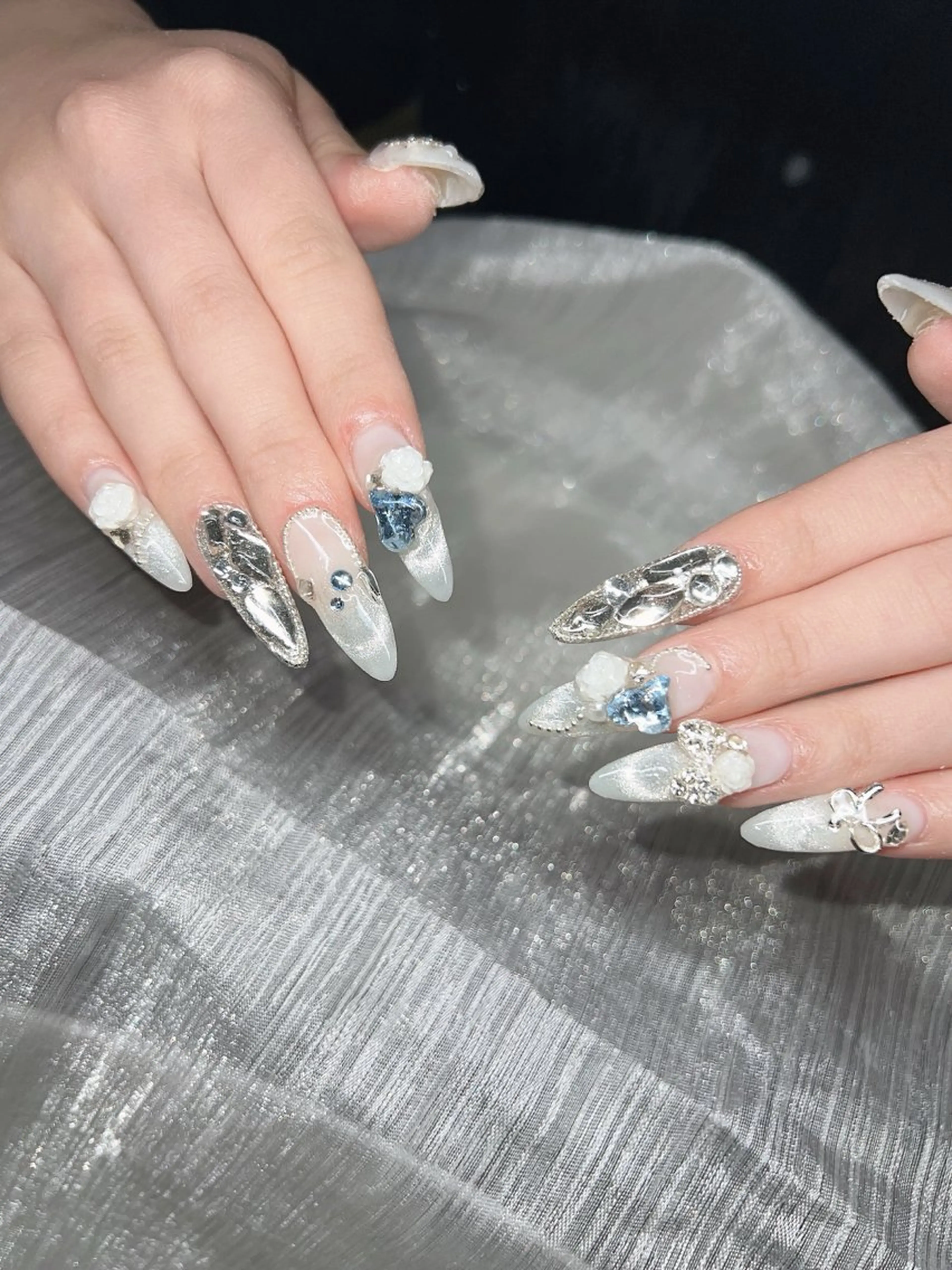 ネイル ハンドネイル Lee Nailsのネイルデザイン