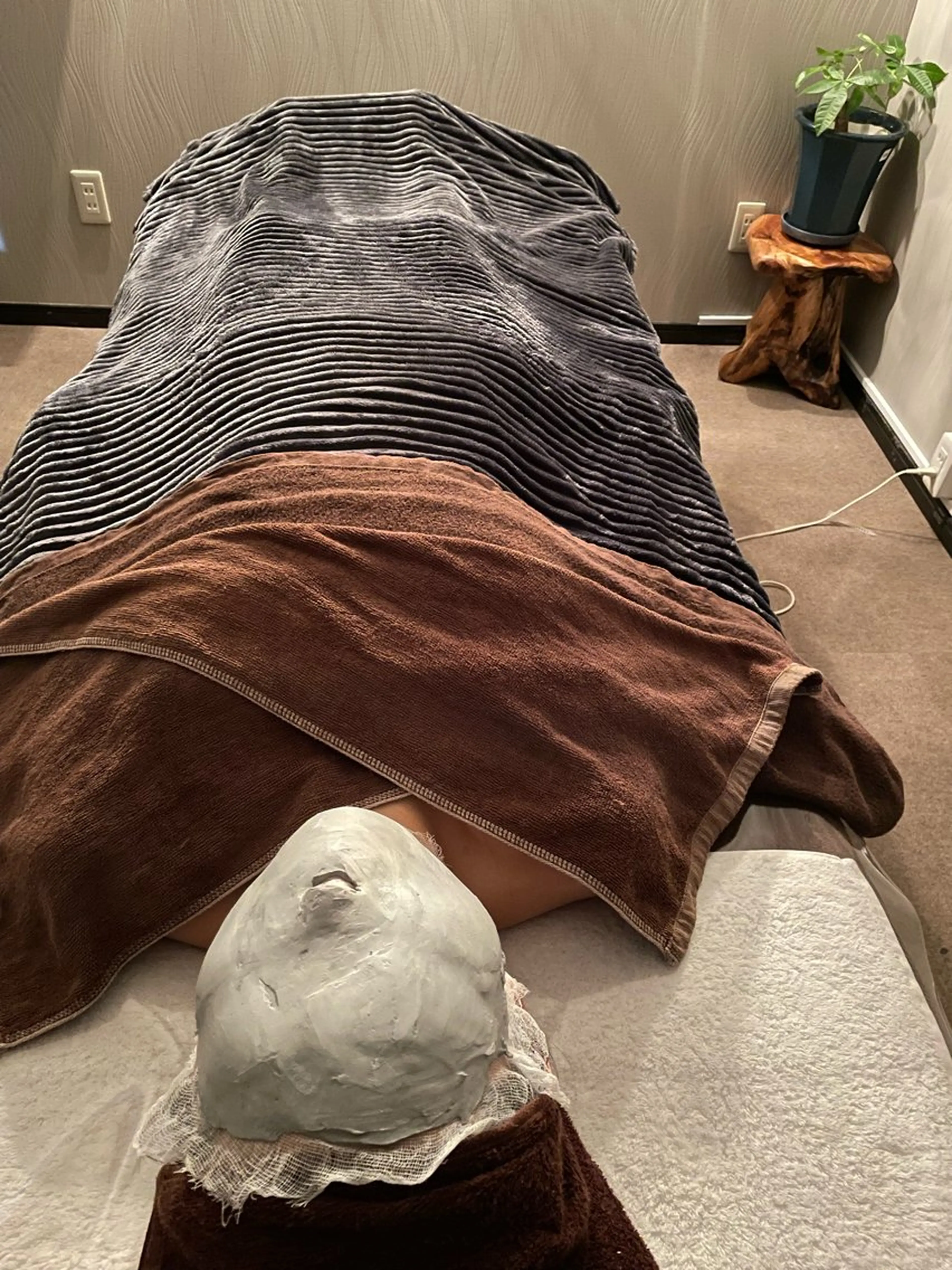 💕【韓国石膏パックに!]3Dコルギ小顔フェイシャル+石膏パック付 計80の写真