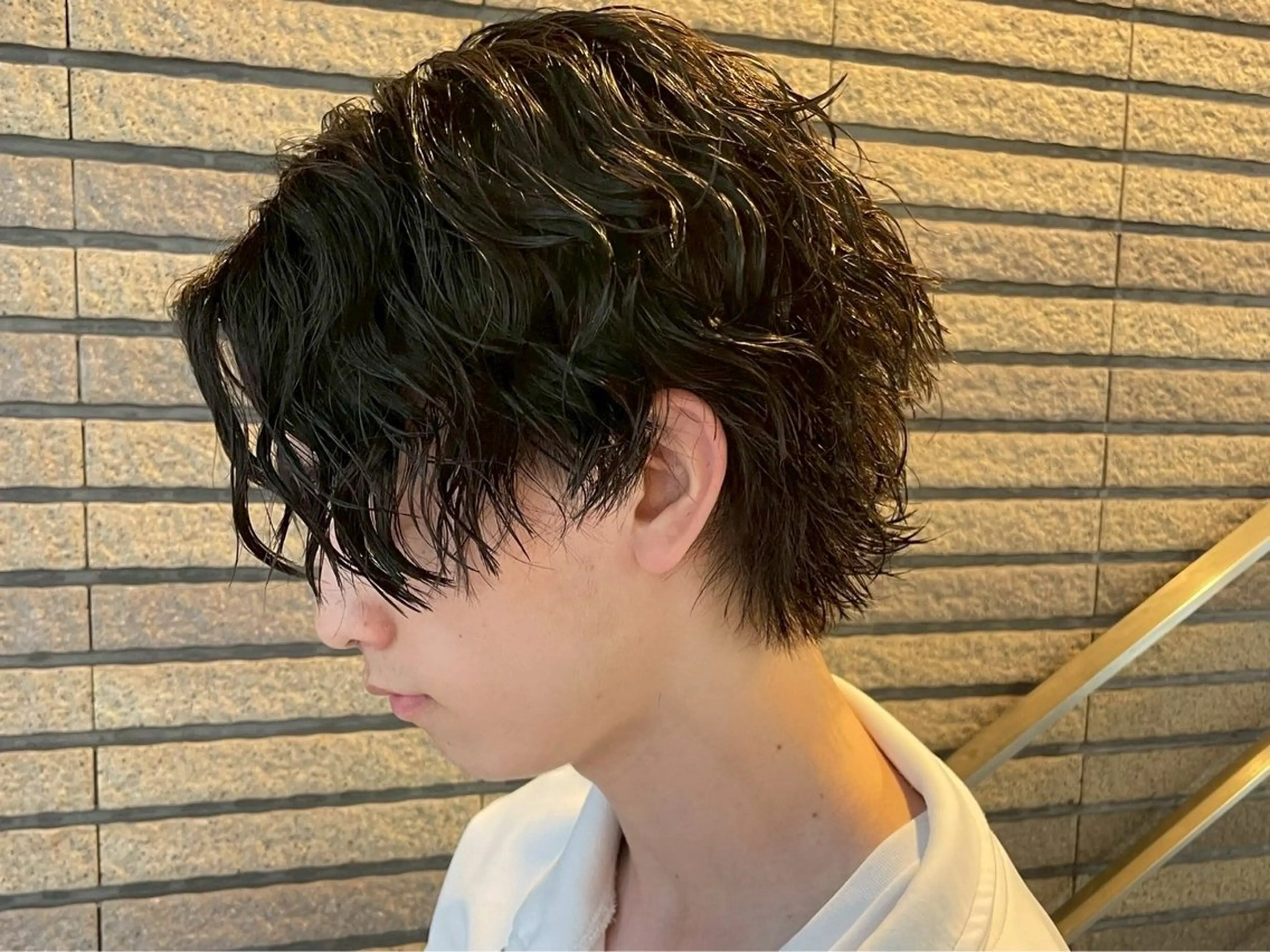 パーマ メンズ メンズ毛流れパーマ ブリーチSHIONのヘアスタイル
