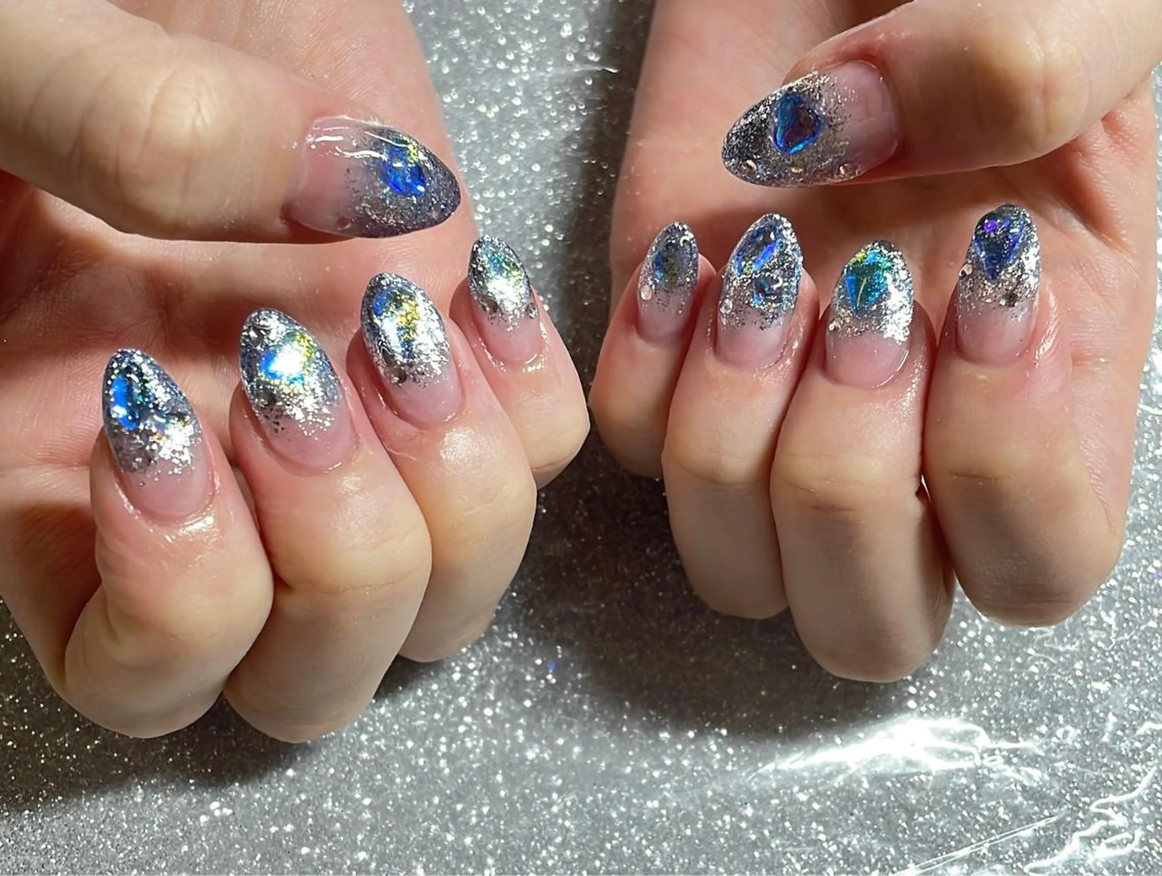 ネイル ハンドネイル VIERU 🌈🎀💖のネイルデザイン