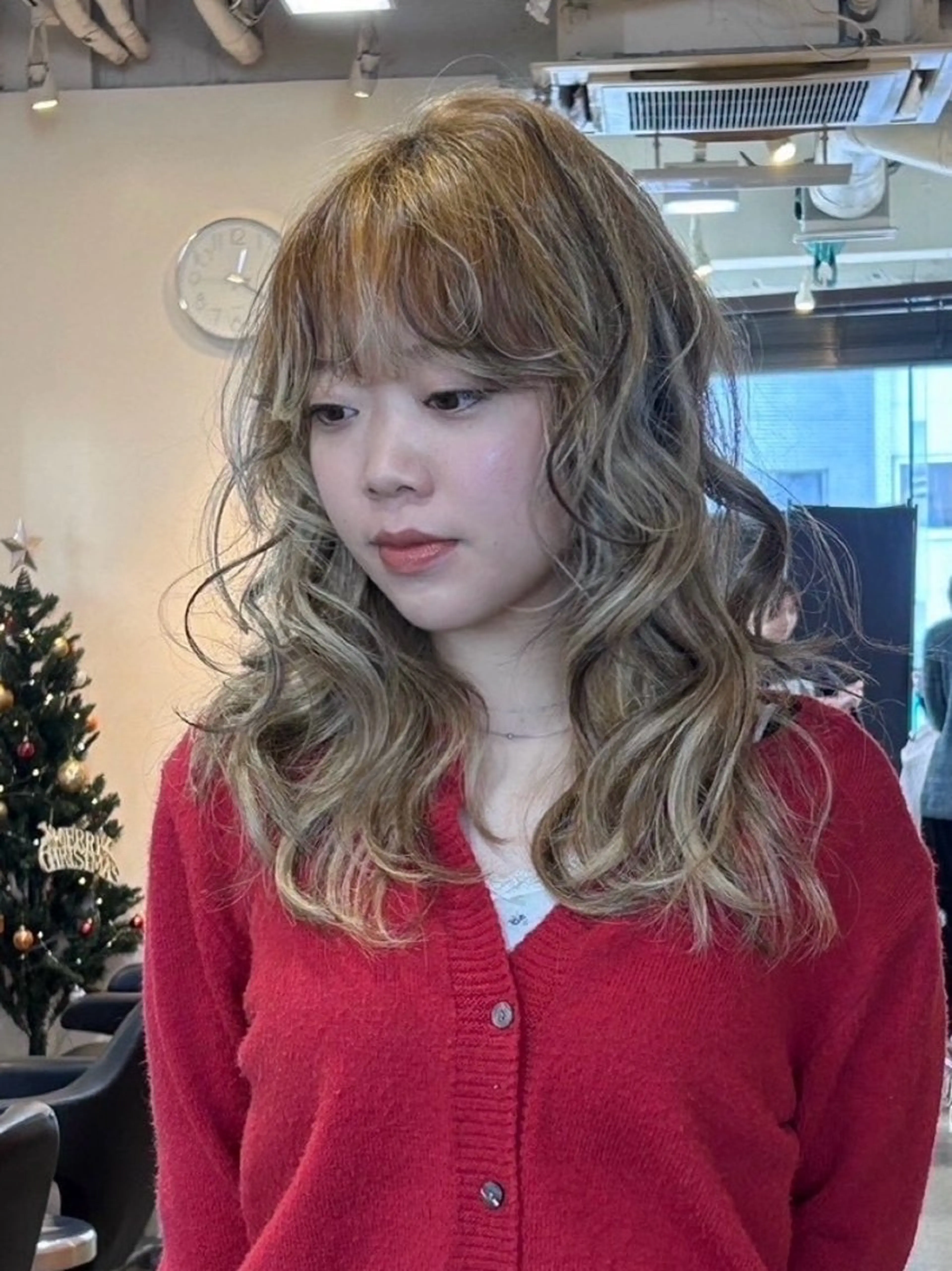 ミディアム カラー カット ヘアカラー トリートメント ナチュラル大人っぽい スタイル MAORIのヘアスタイル