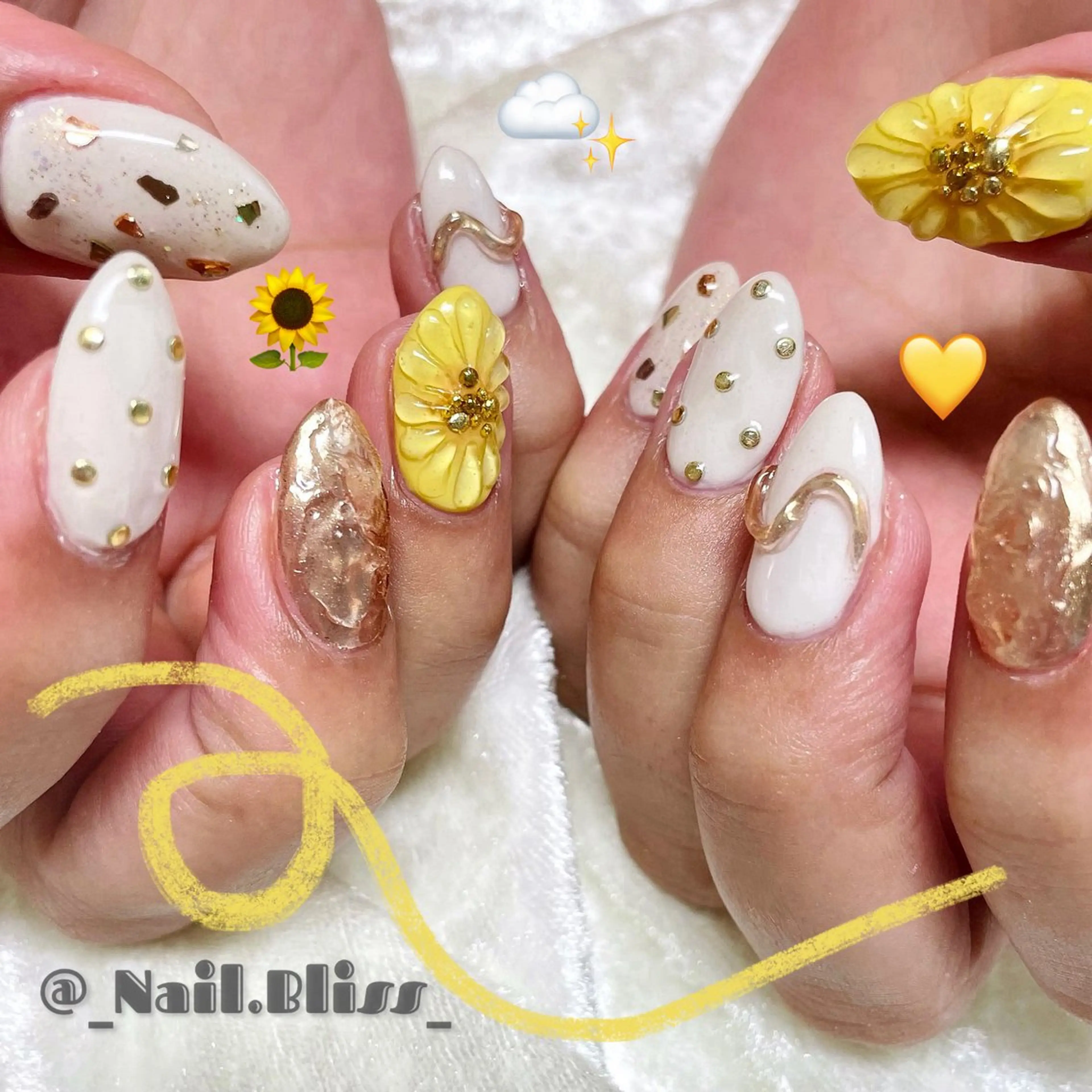 ネイル フラワーネイル 持ち込み ぷっくりネイル ハンドネイル NAIL BLISSのネイルデザイン