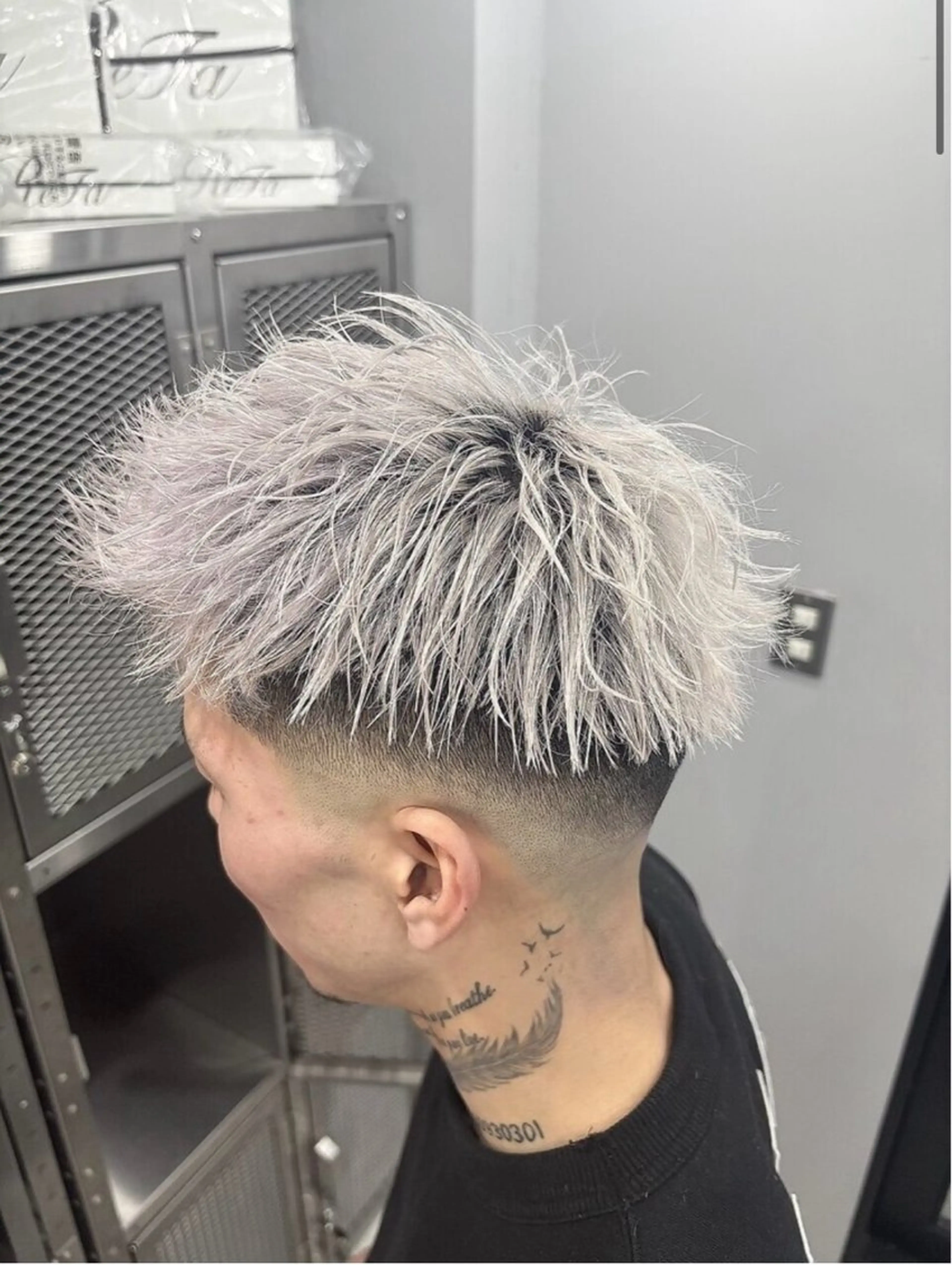 ショート カラー 刈部倶楽舞 サスガのヘアスタイル