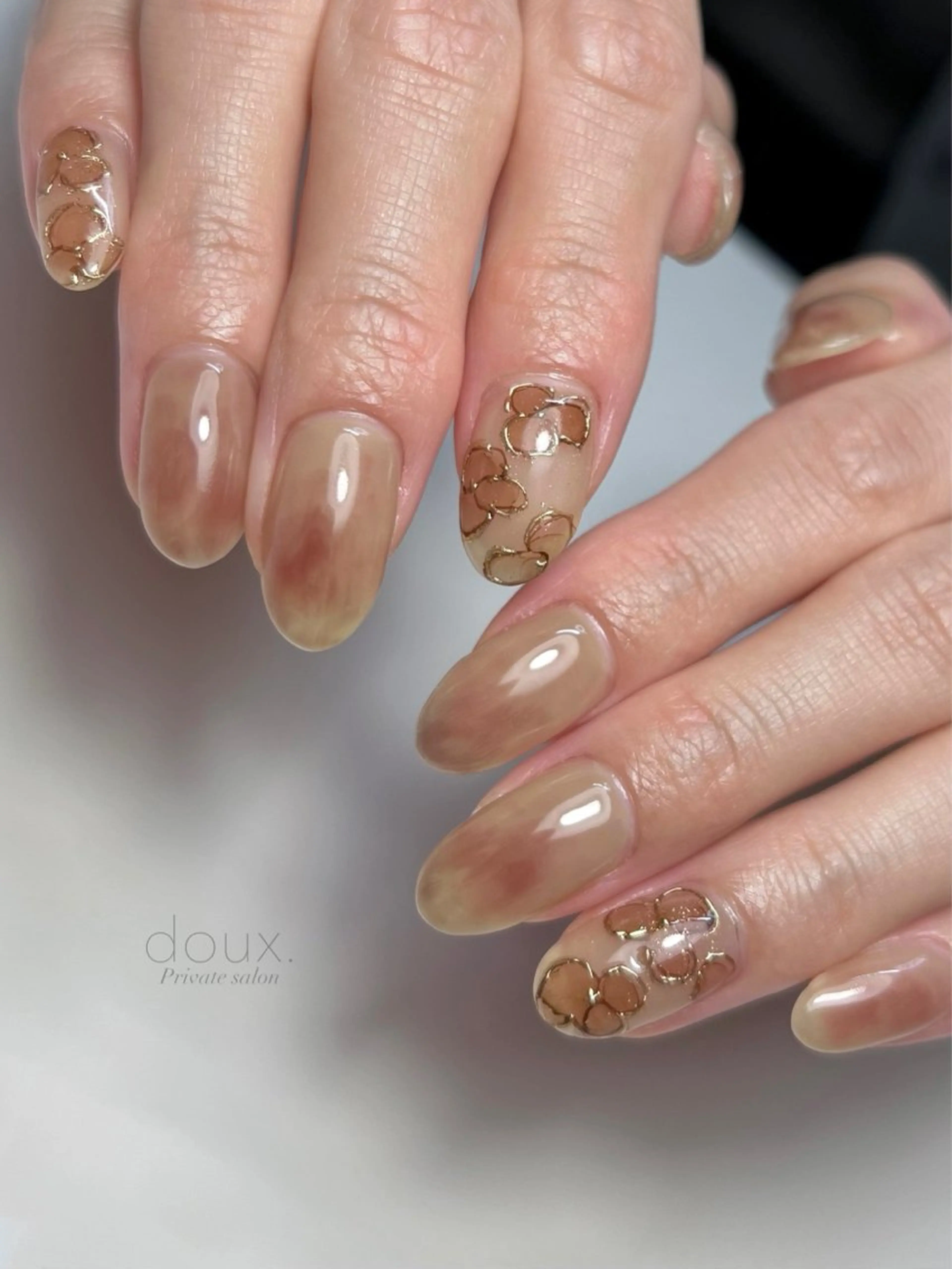 ネイル アートネイル フラワーネイル 韓国ネイル ミラーネイル ニュアンスネイル ハンドネイル doux. nailのネイルデザイン