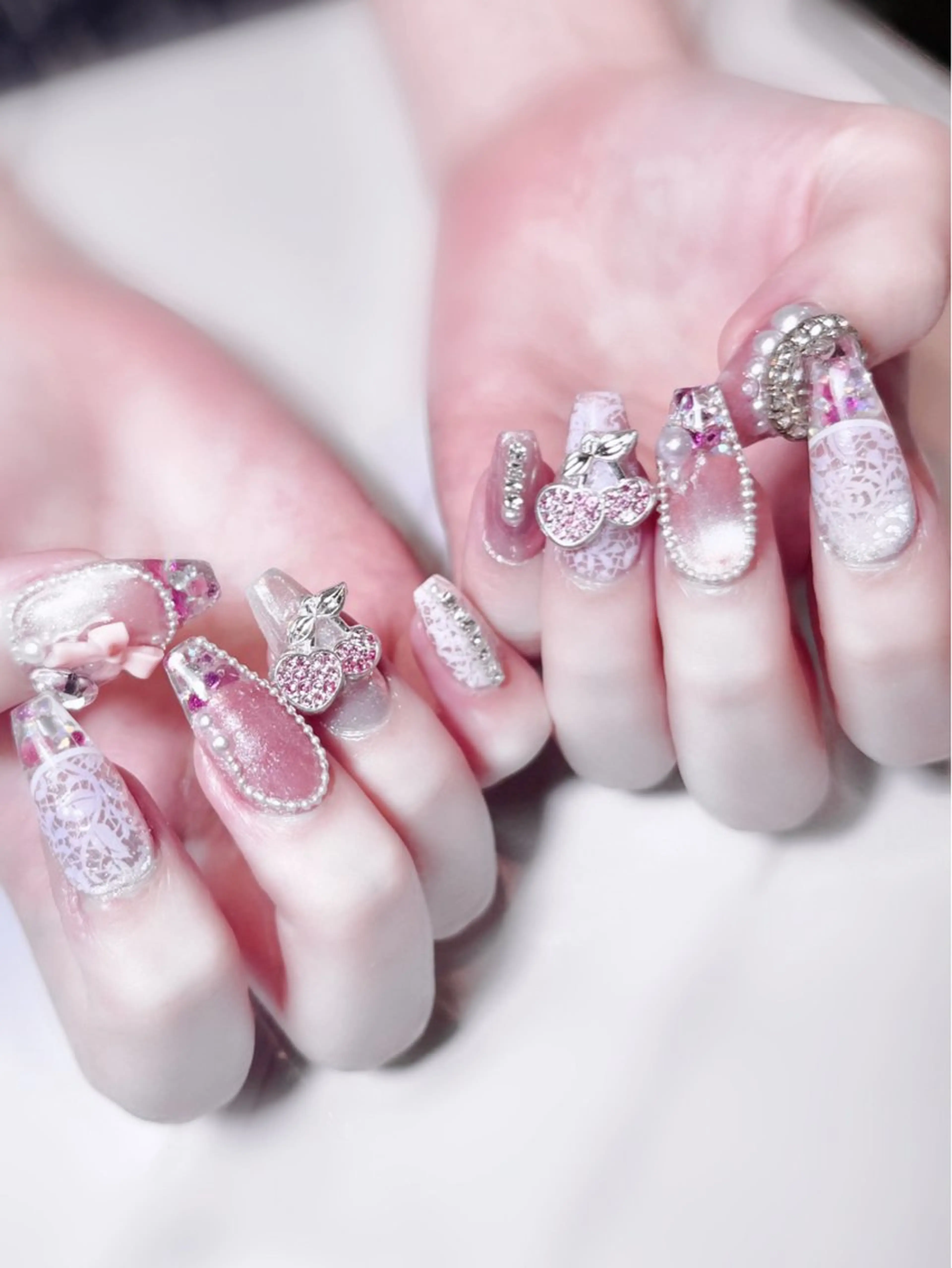 ネイル nailsalon R’のネイルデザイン