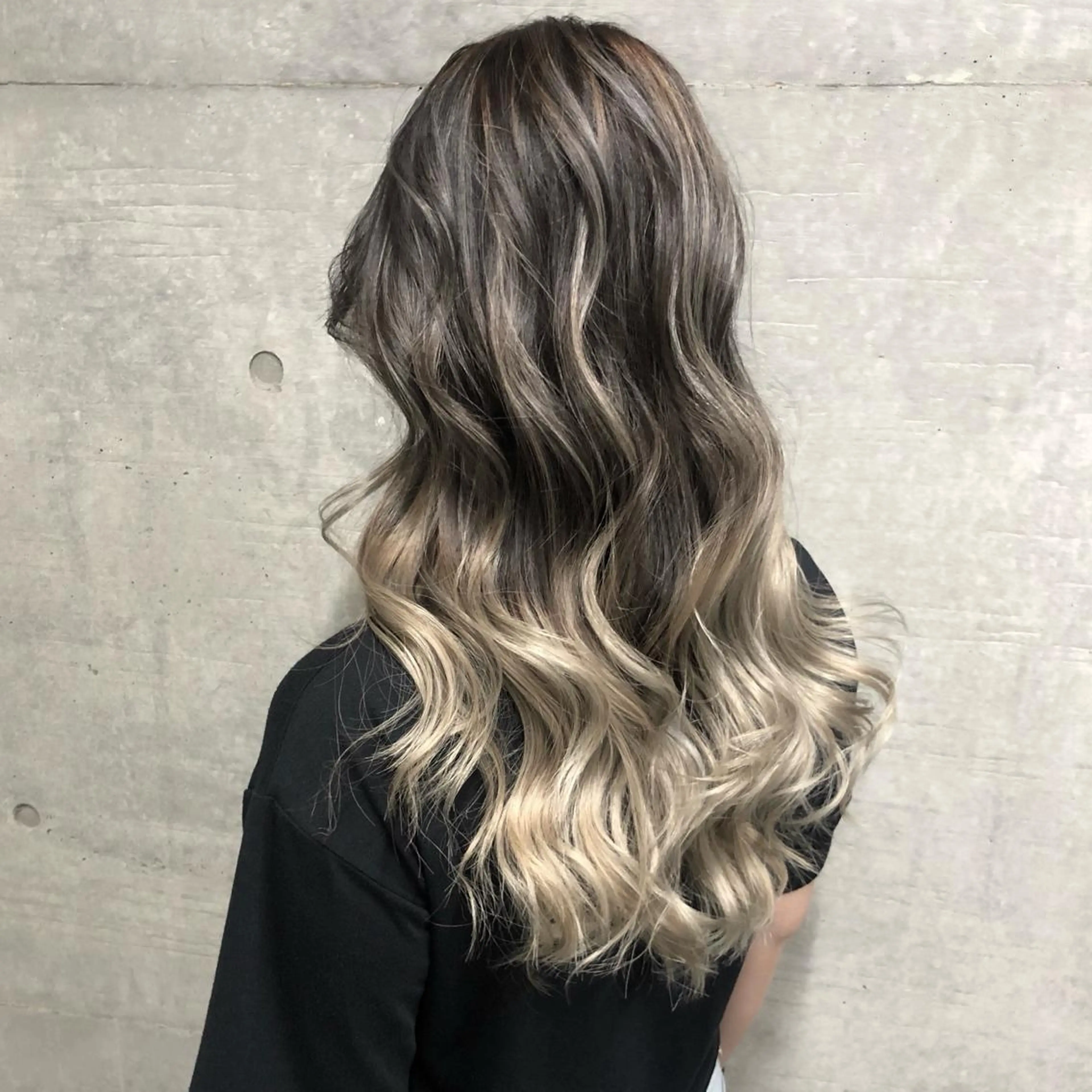 ロング カラー バレイヤージュ ブリーチ レイヤーカット 卒業式お呼ばれ🕊️ ヘアセット✴︎ミキのヘアスタイル